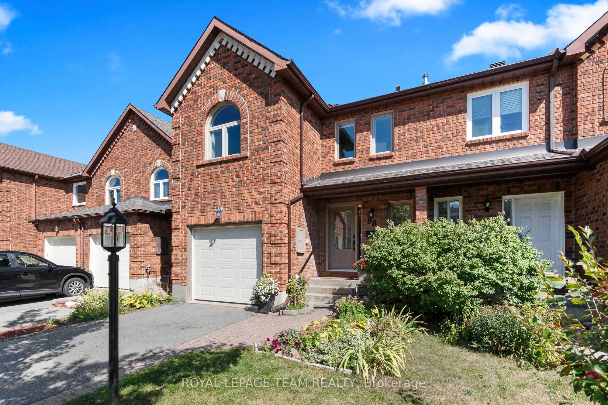 88 Waterton Crescent