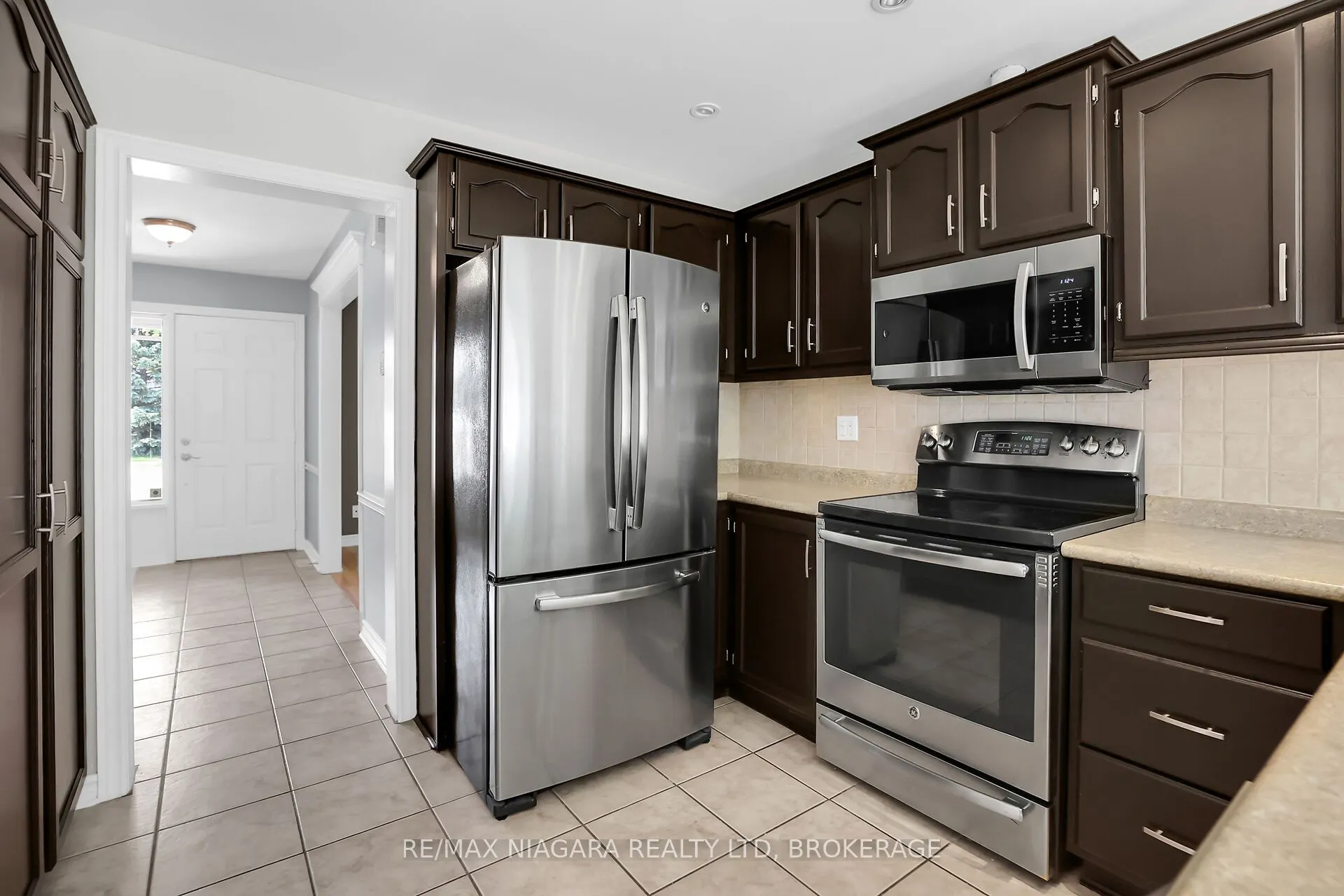 5993 Crimson Drive