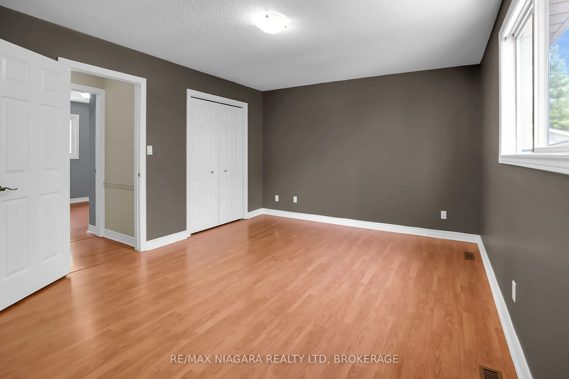 5993 Crimson Drive