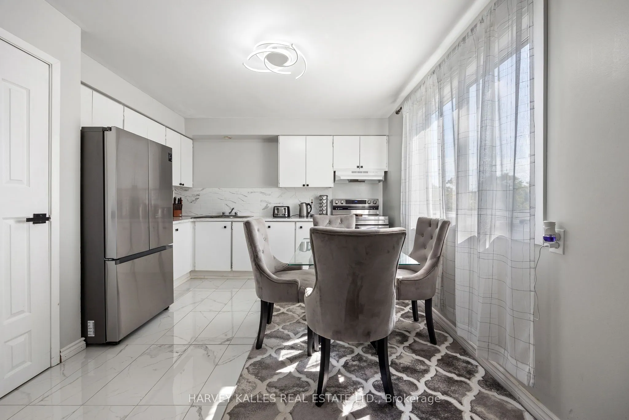 135 Chalmers Street S, #23