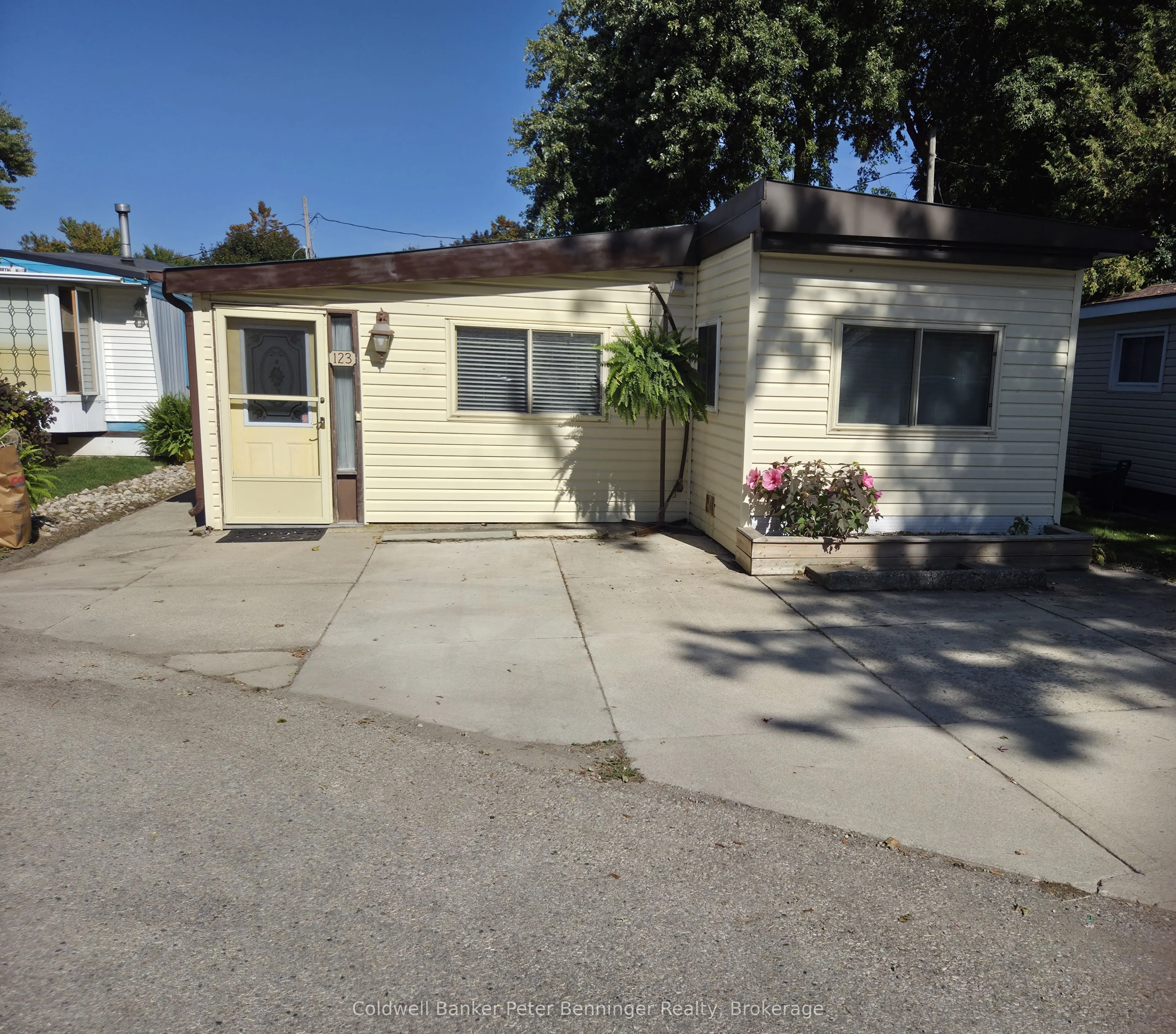 123 Scott Street