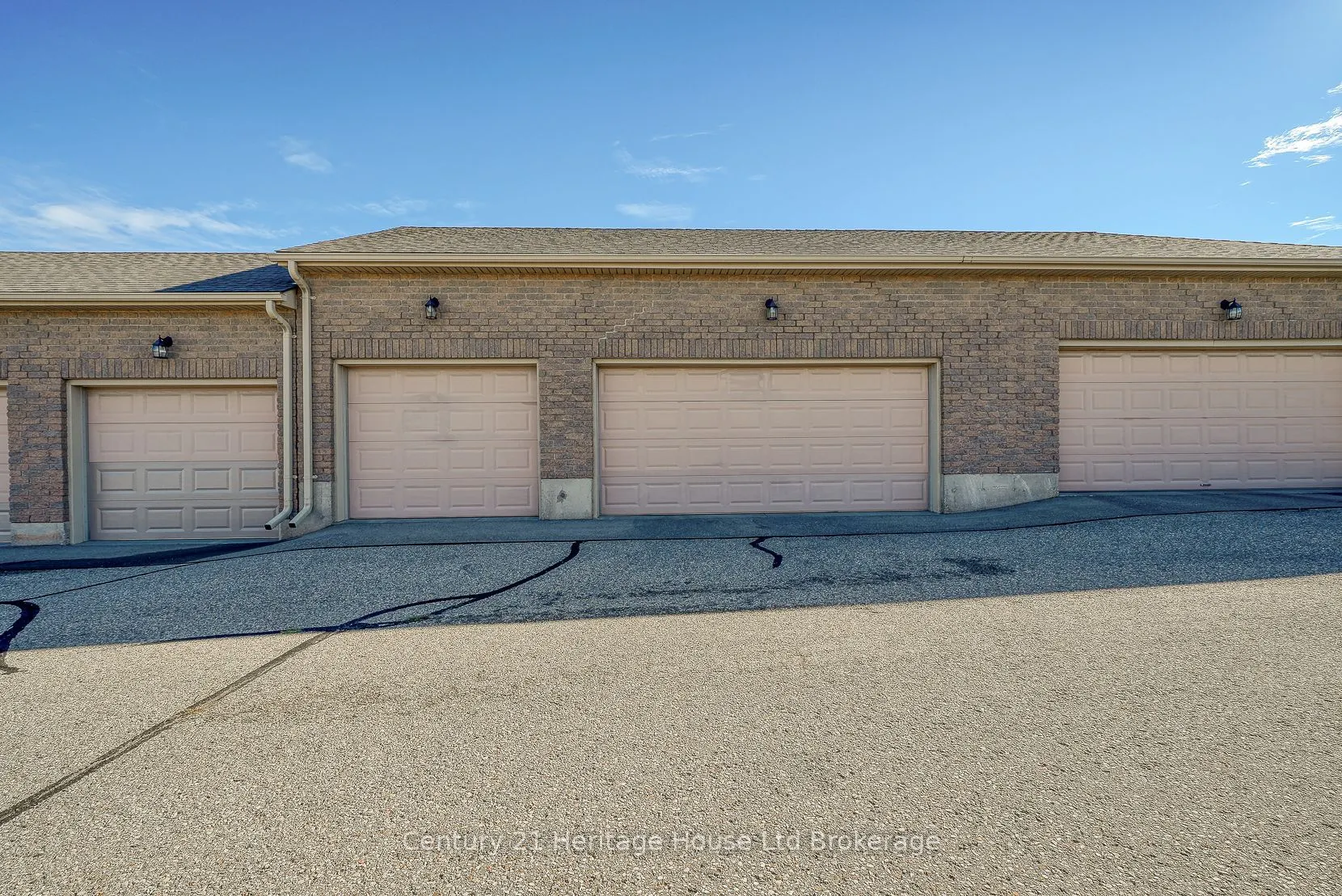 667 Southwood Way, #2