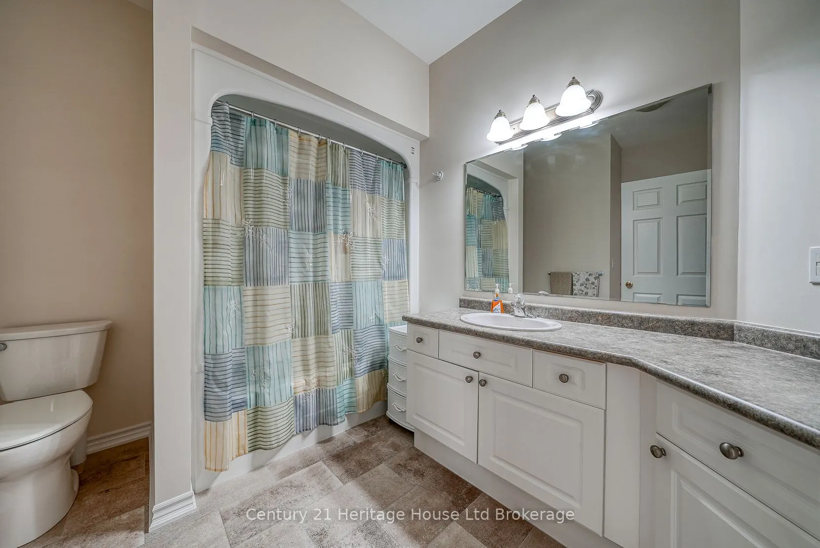 667 Southwood Way, #2