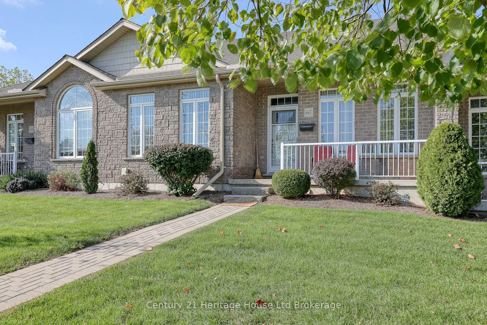 667 Southwood Way, #2