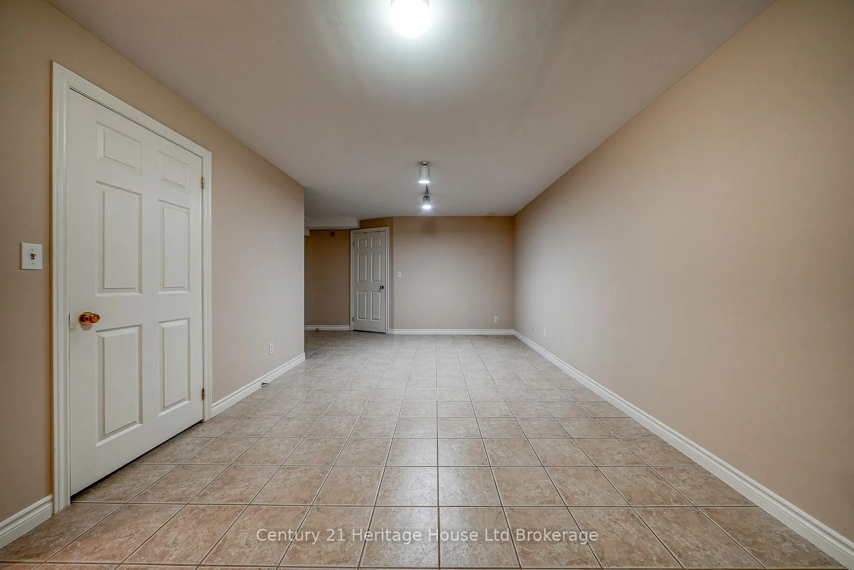 667 Southwood Way, #2