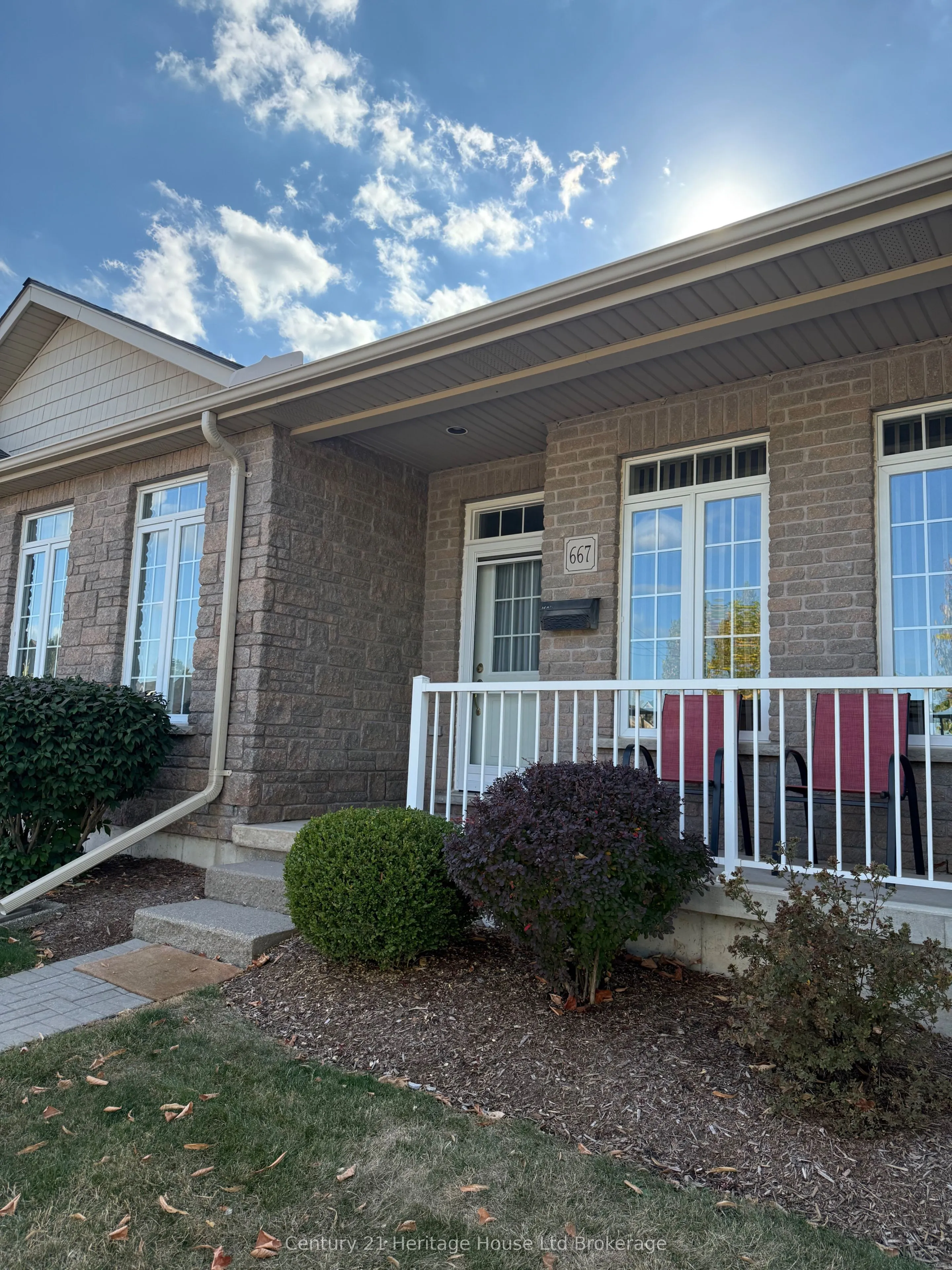 667 Southwood Way, #2