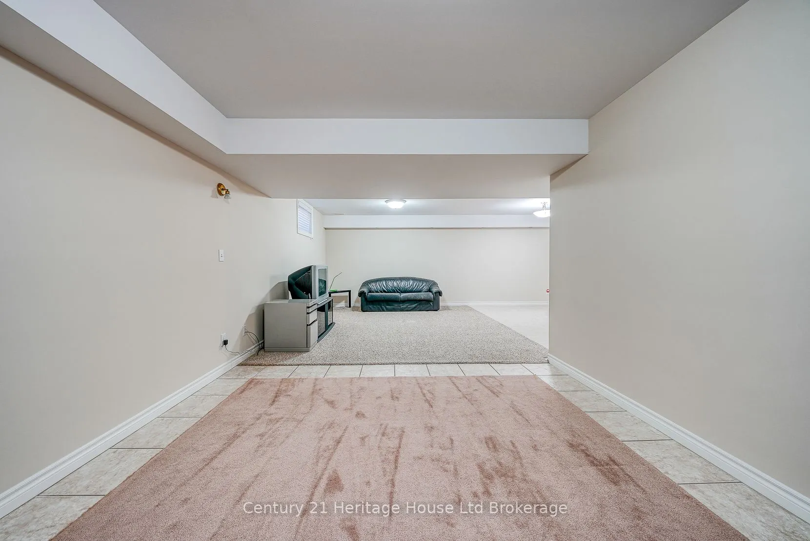 667 Southwood Way, #2