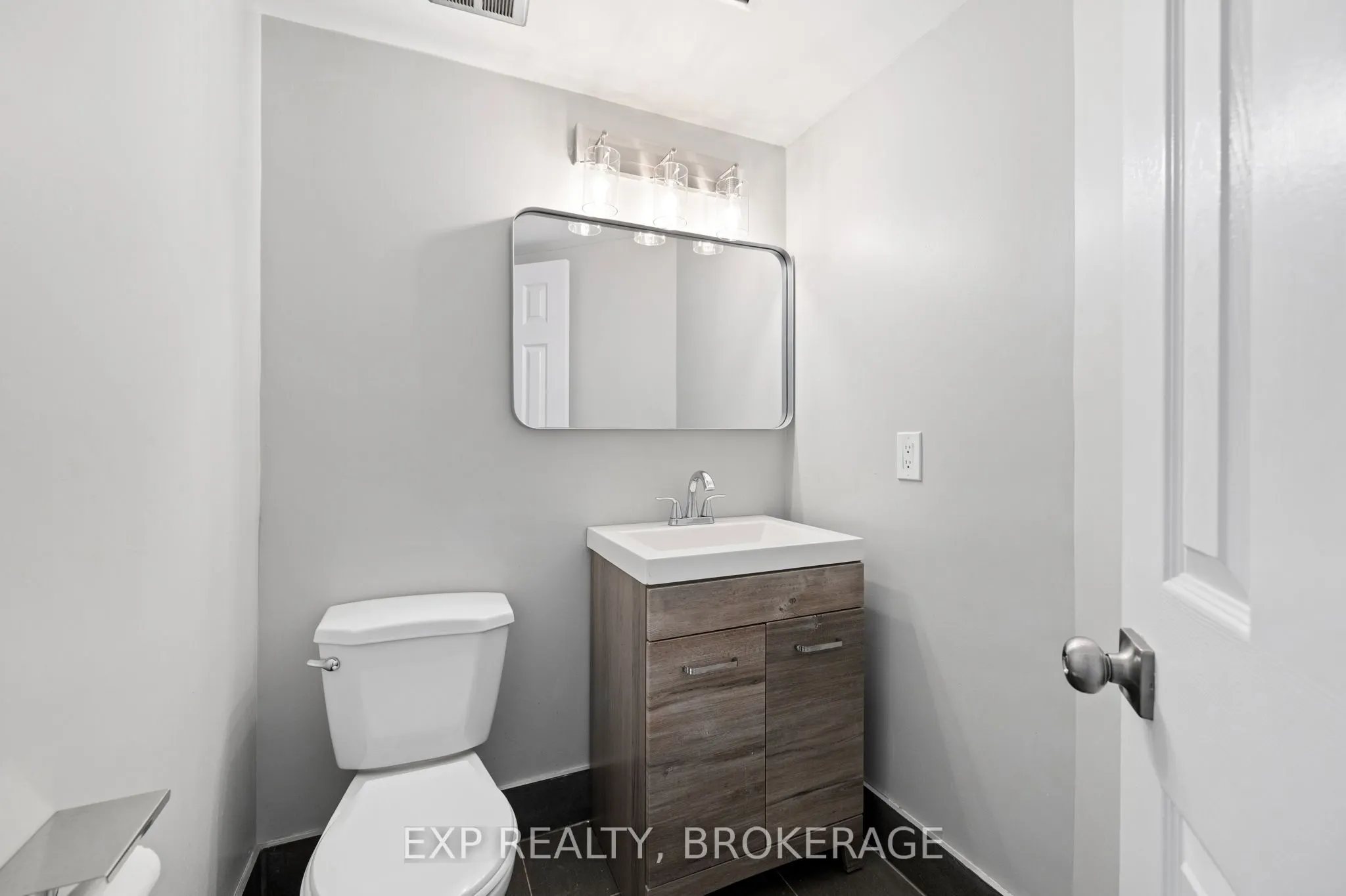 21 DURBIN Court, #11