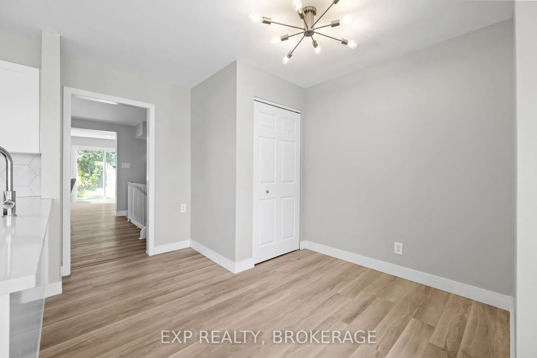 21 DURBIN Court, #11