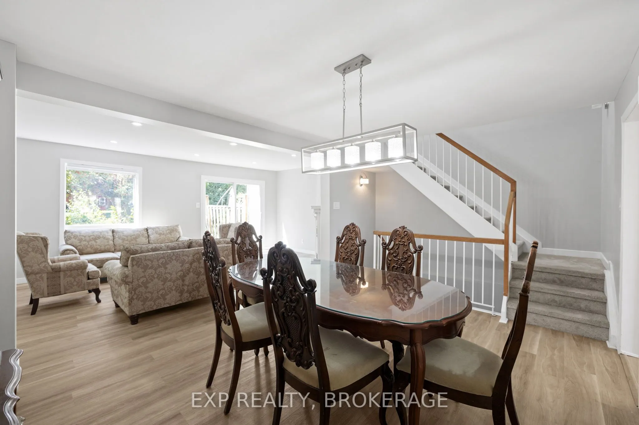 21 DURBIN Court, #11