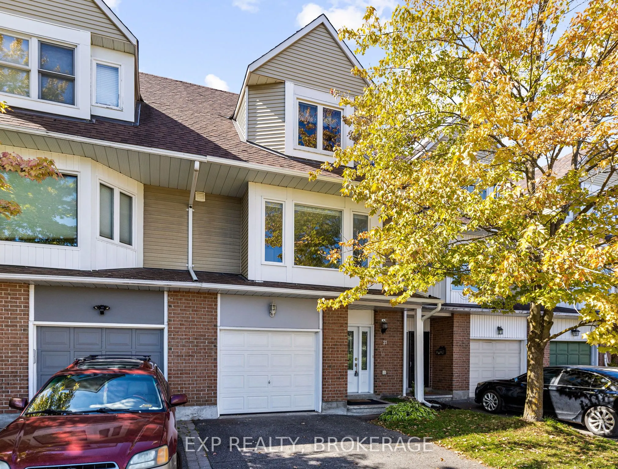 21 DURBIN Court, #11