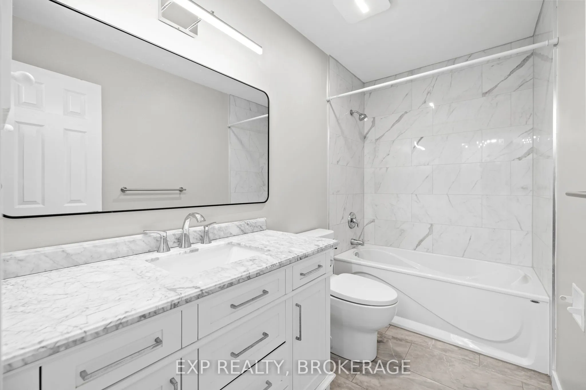 21 DURBIN Court, #11