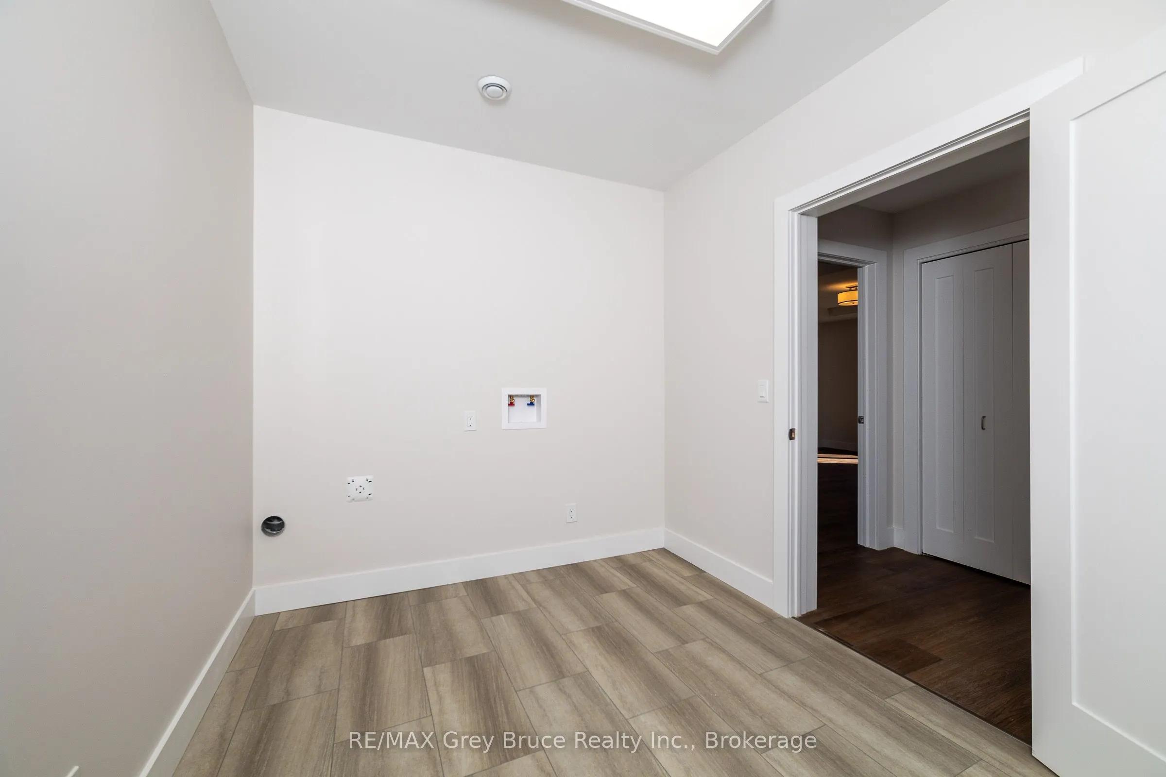 2347 3rd Avenue W, #21