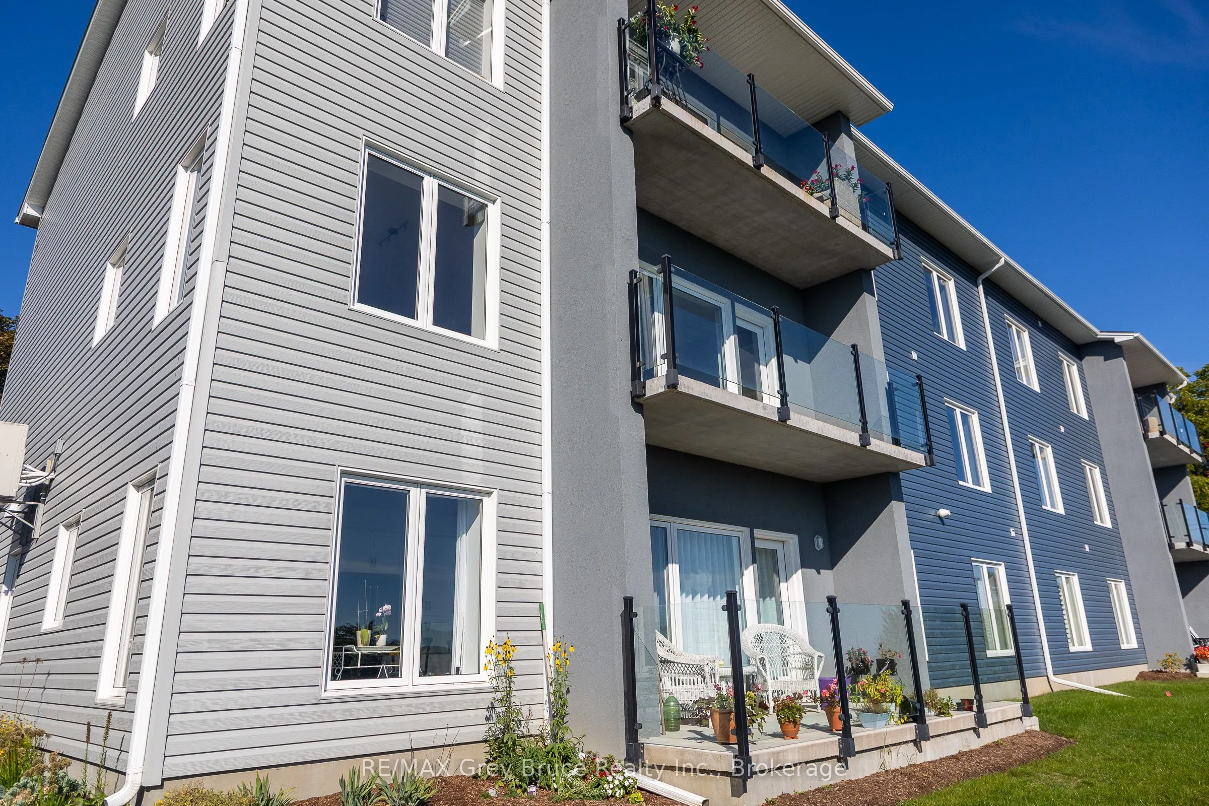 2347 3rd Avenue W, #21