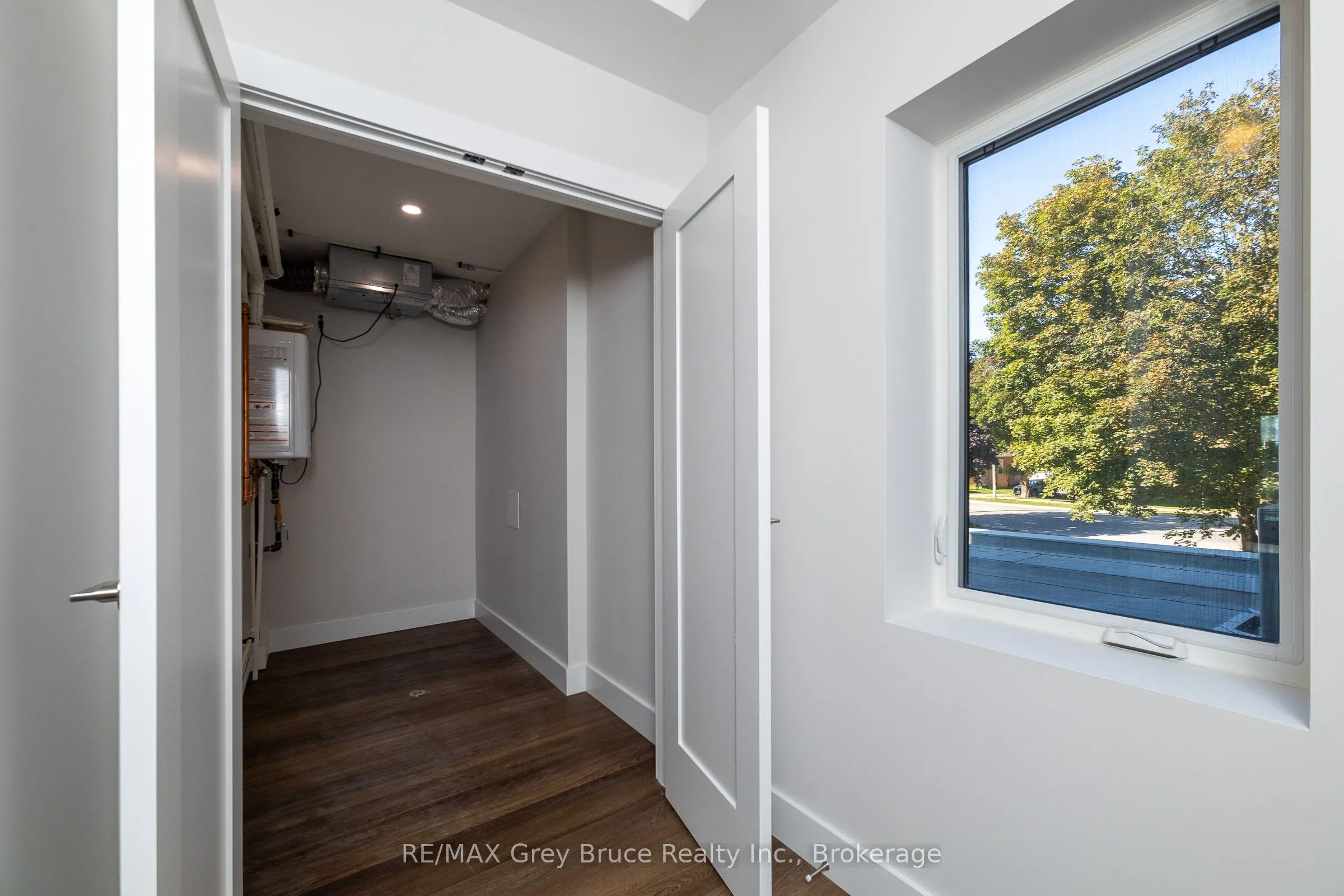 2347 3rd Avenue W, #21