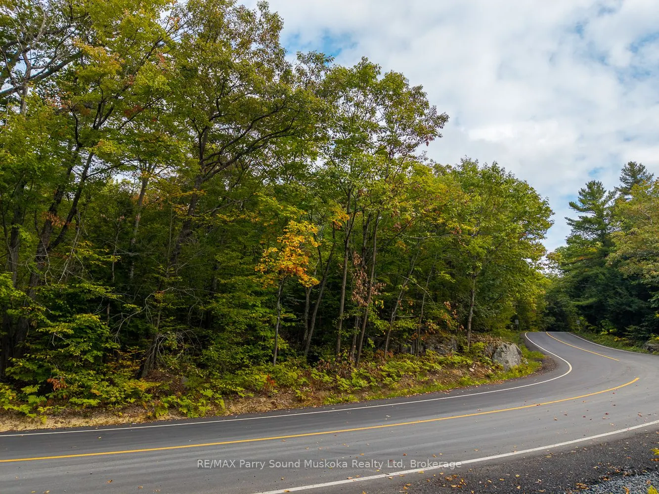 lot 15 Oakridge Road N