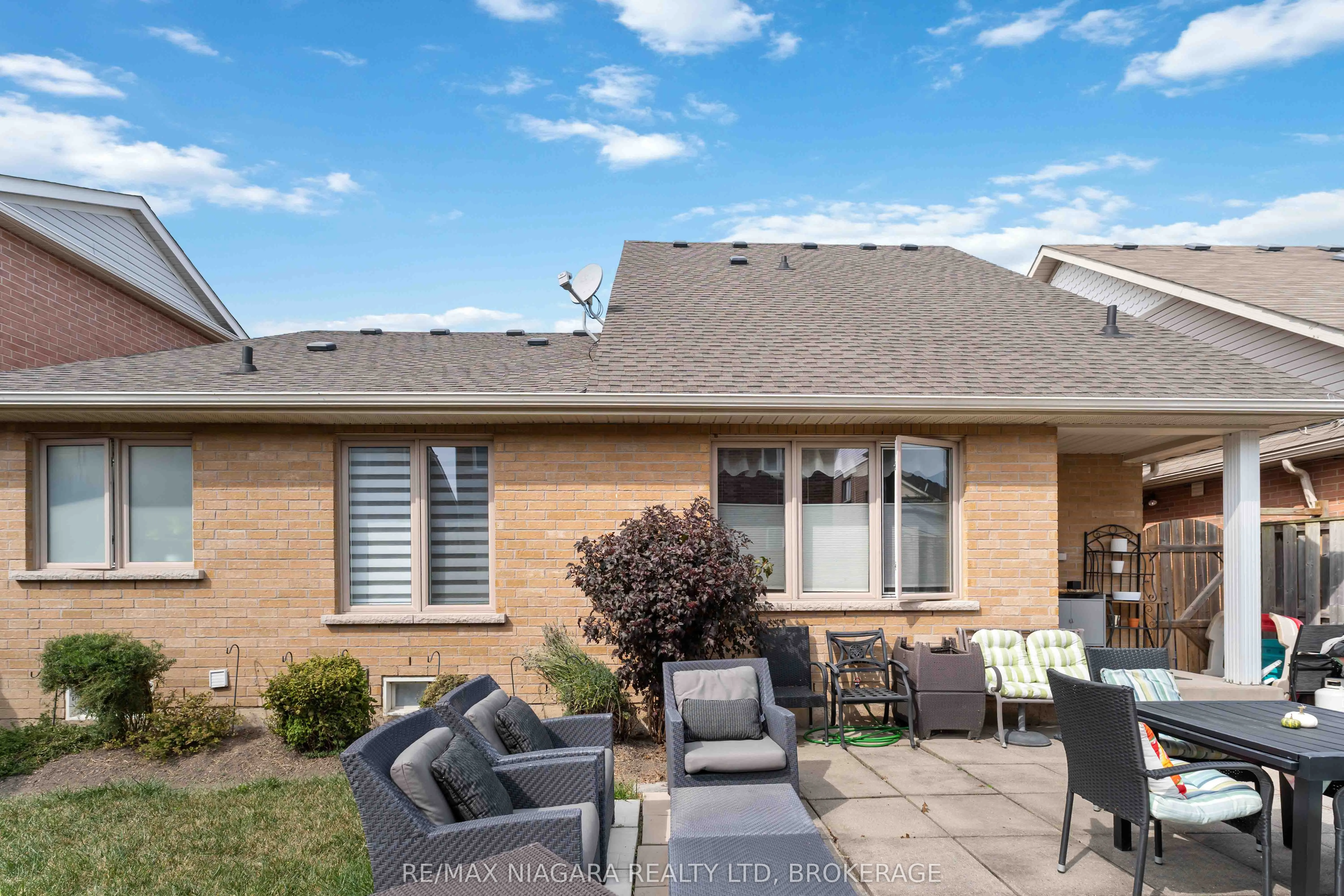 55 Wright Crescent
