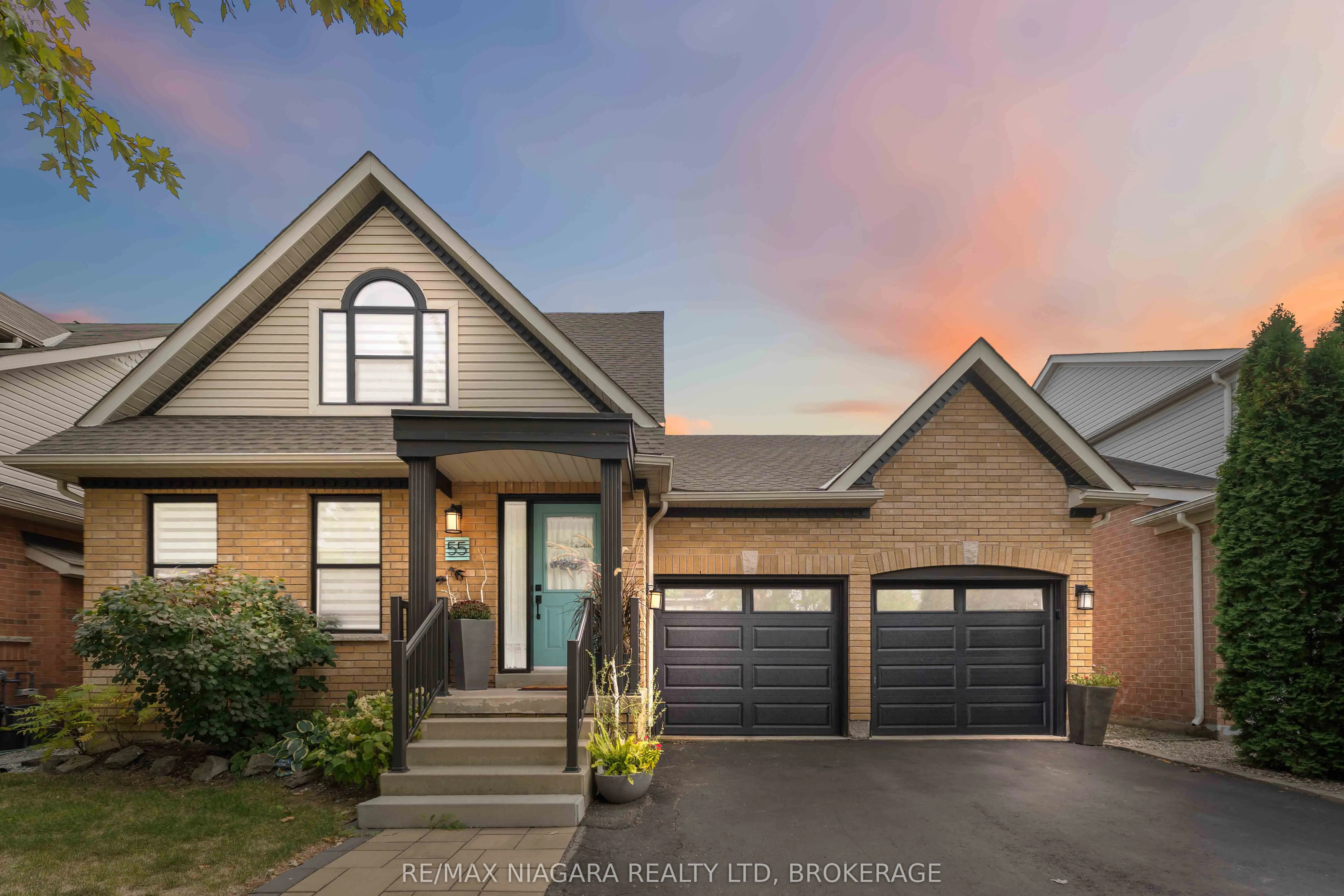 55 Wright Crescent