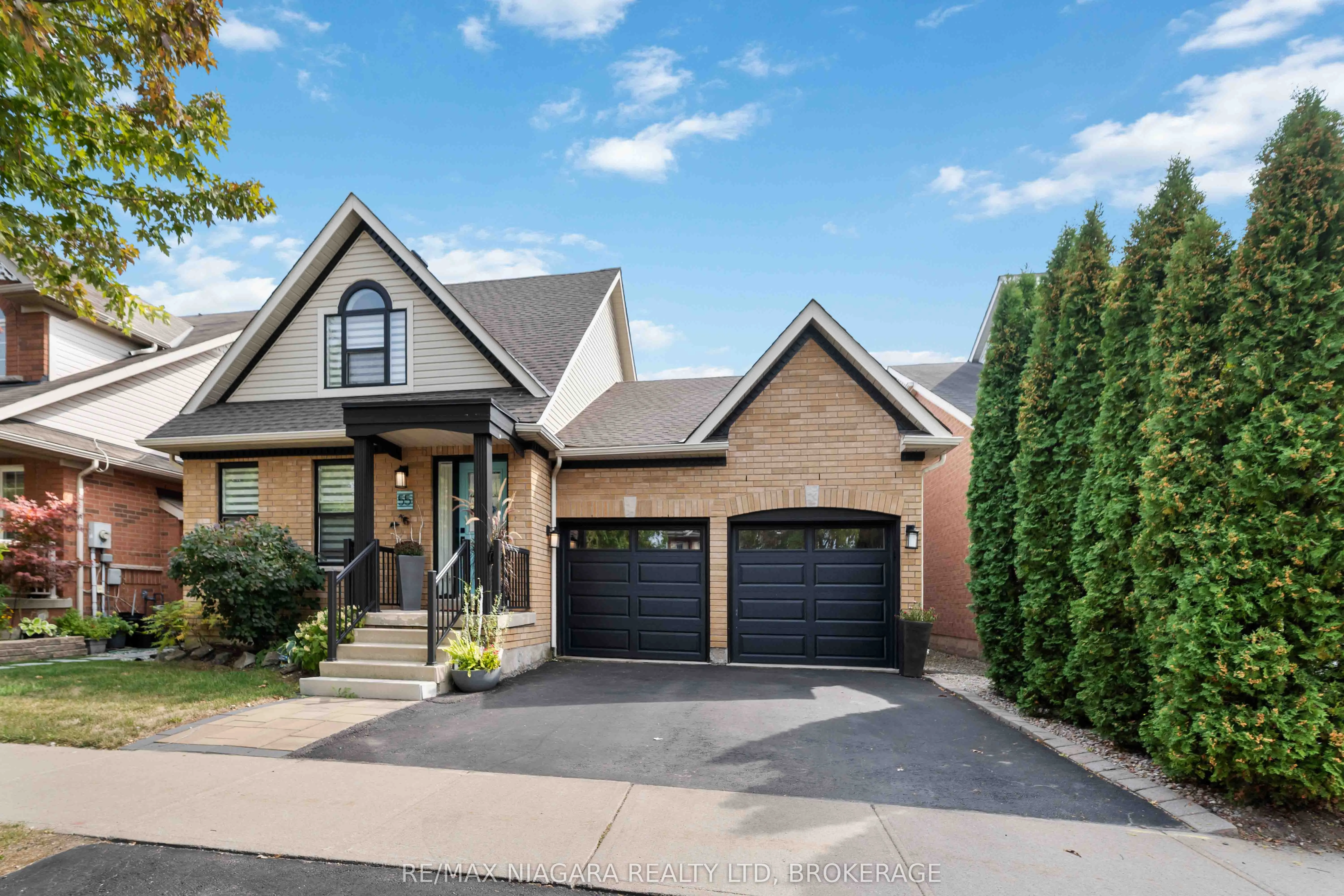 55 Wright Crescent