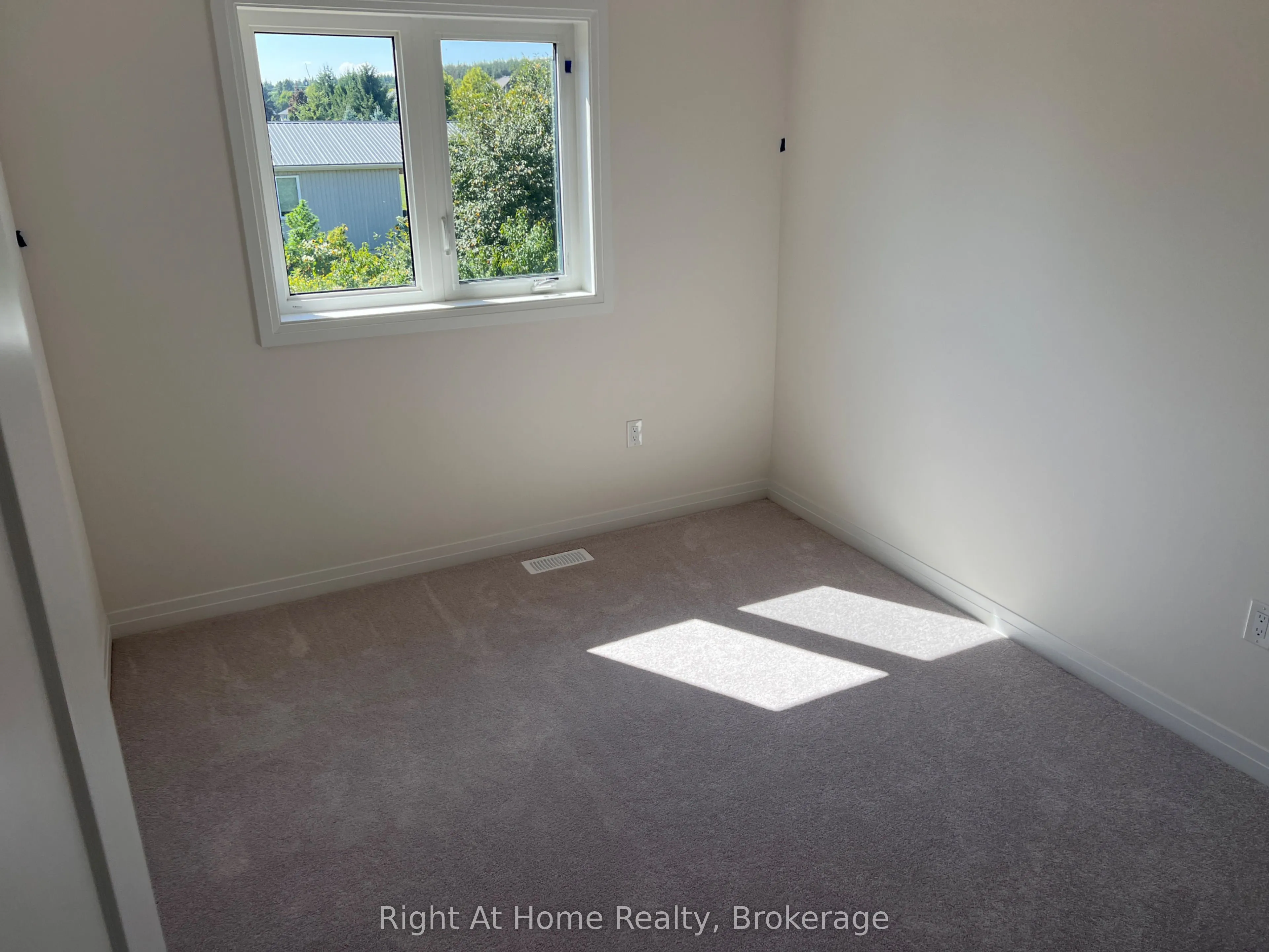 660 Colborne Street W, ##68