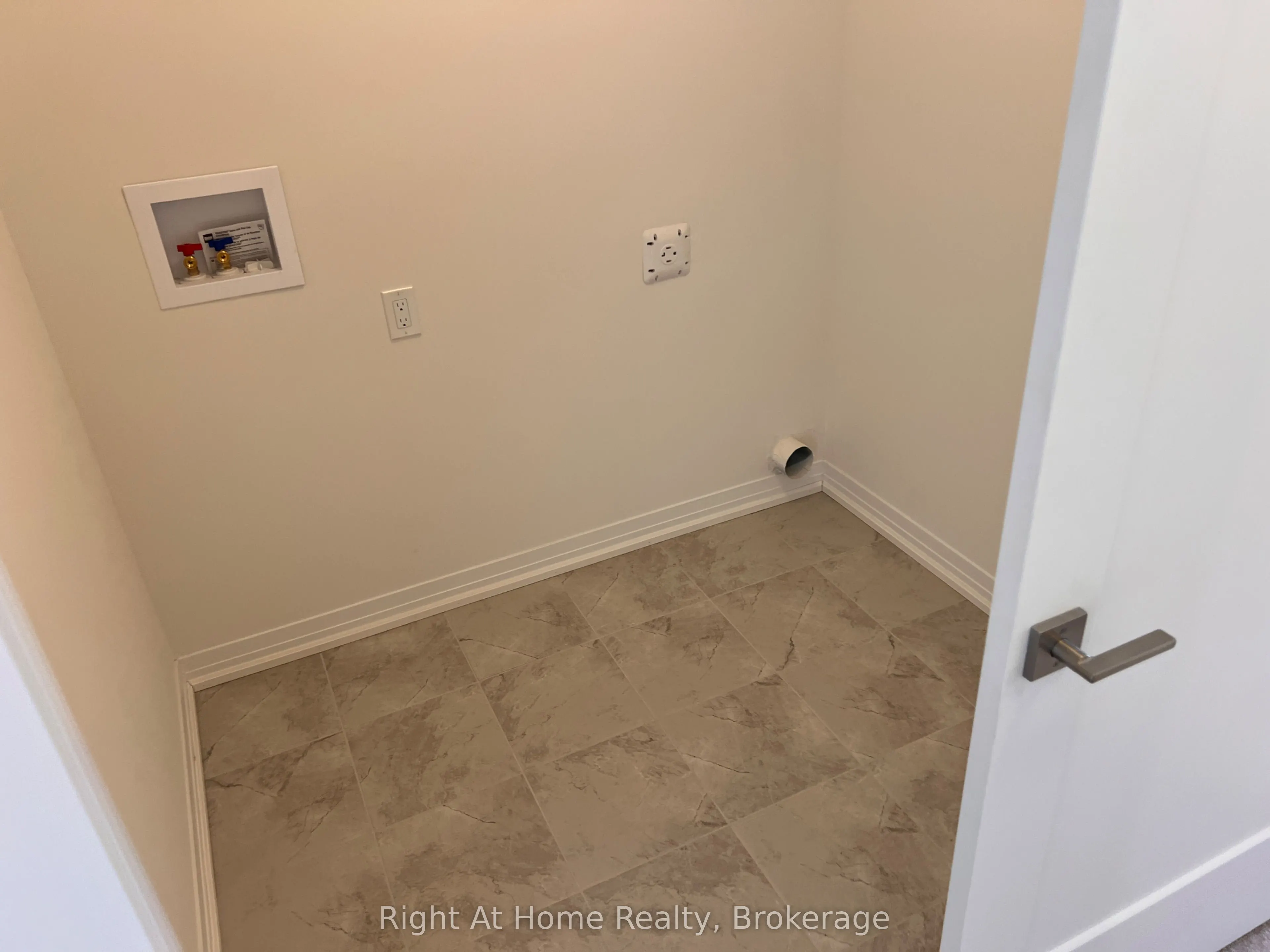 660 Colborne Street W, ##68