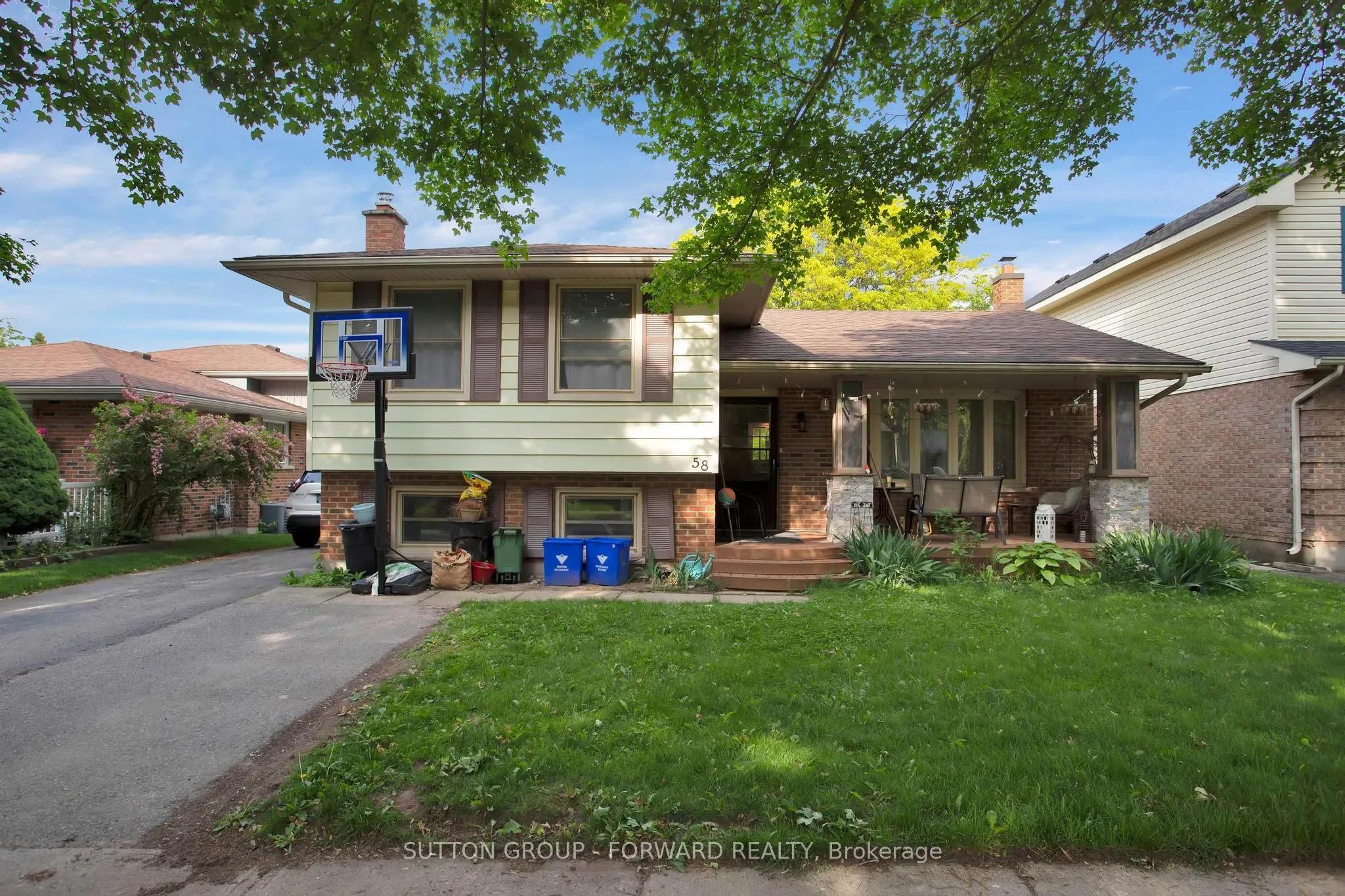 58 Winding Way Crescent