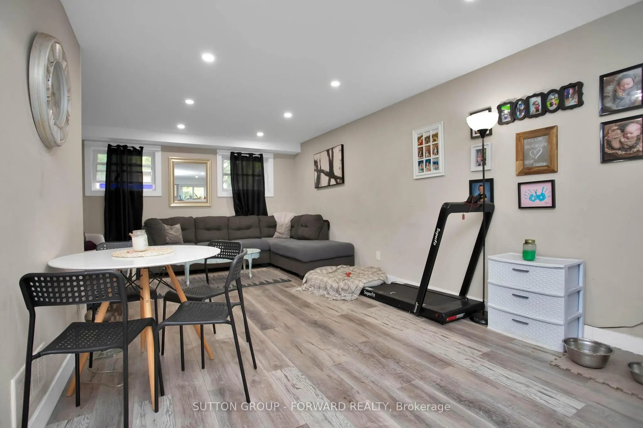 58 Winding Way Crescent