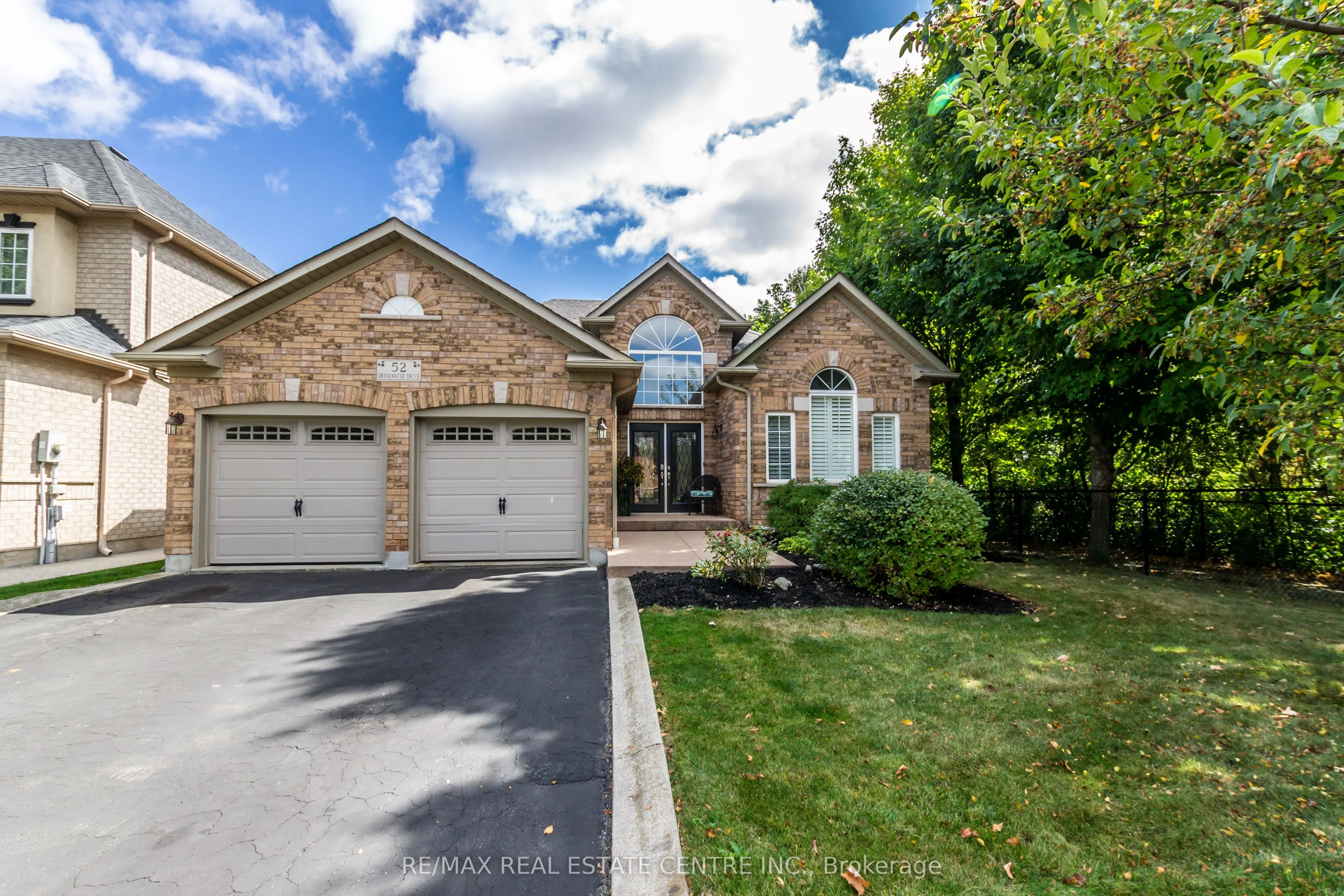 52 Drinkwater Drive
