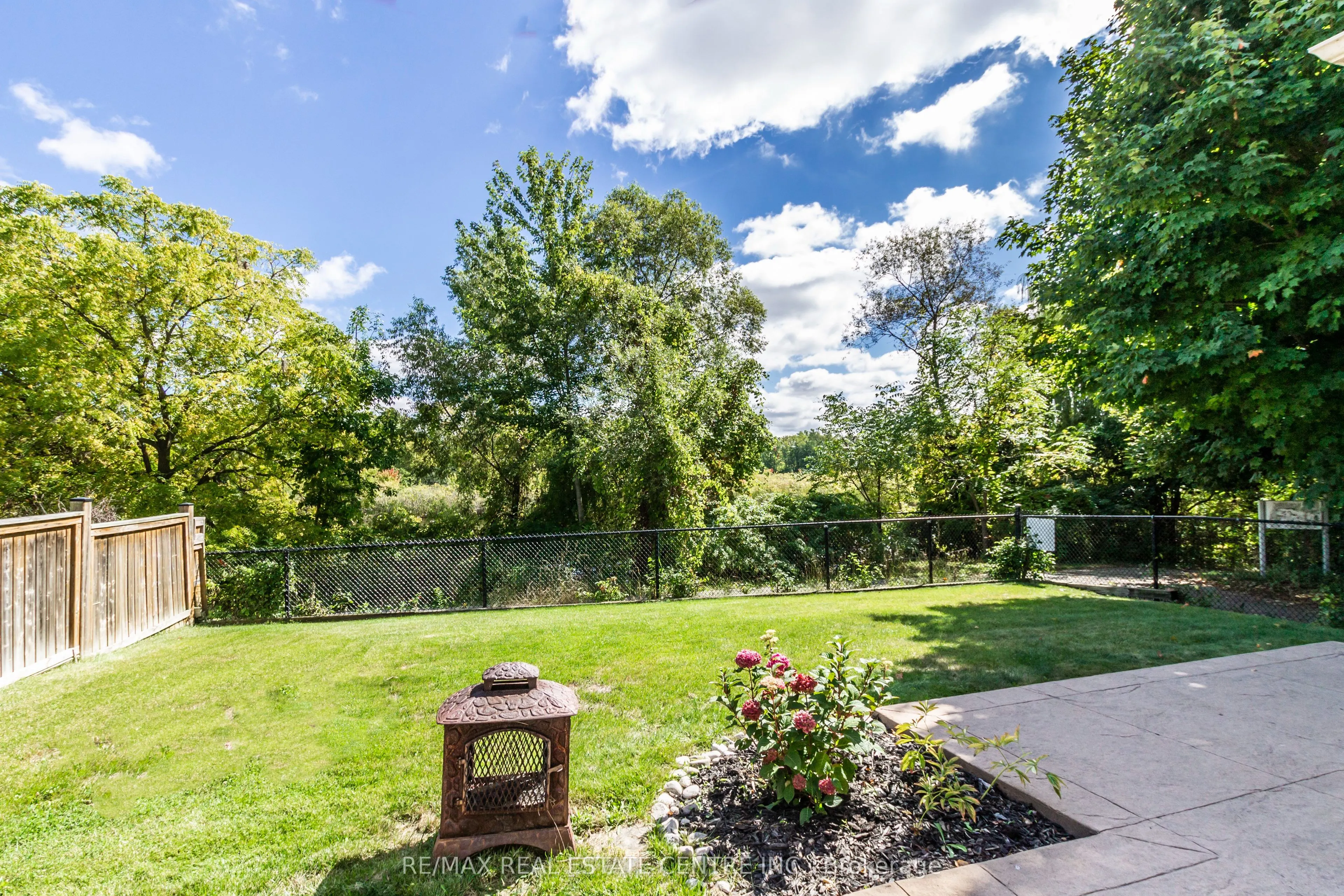52 Drinkwater Drive