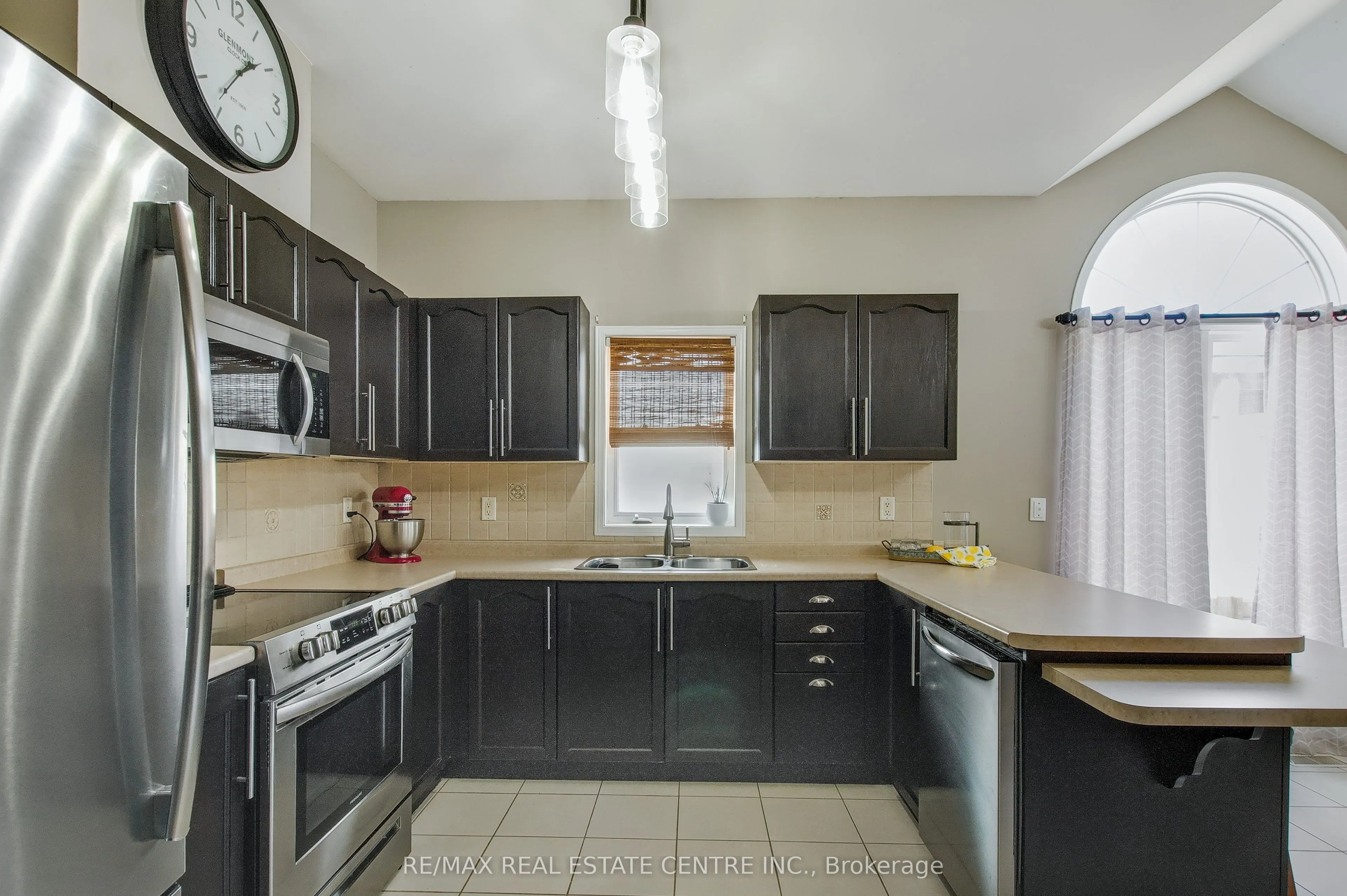 52 Drinkwater Drive