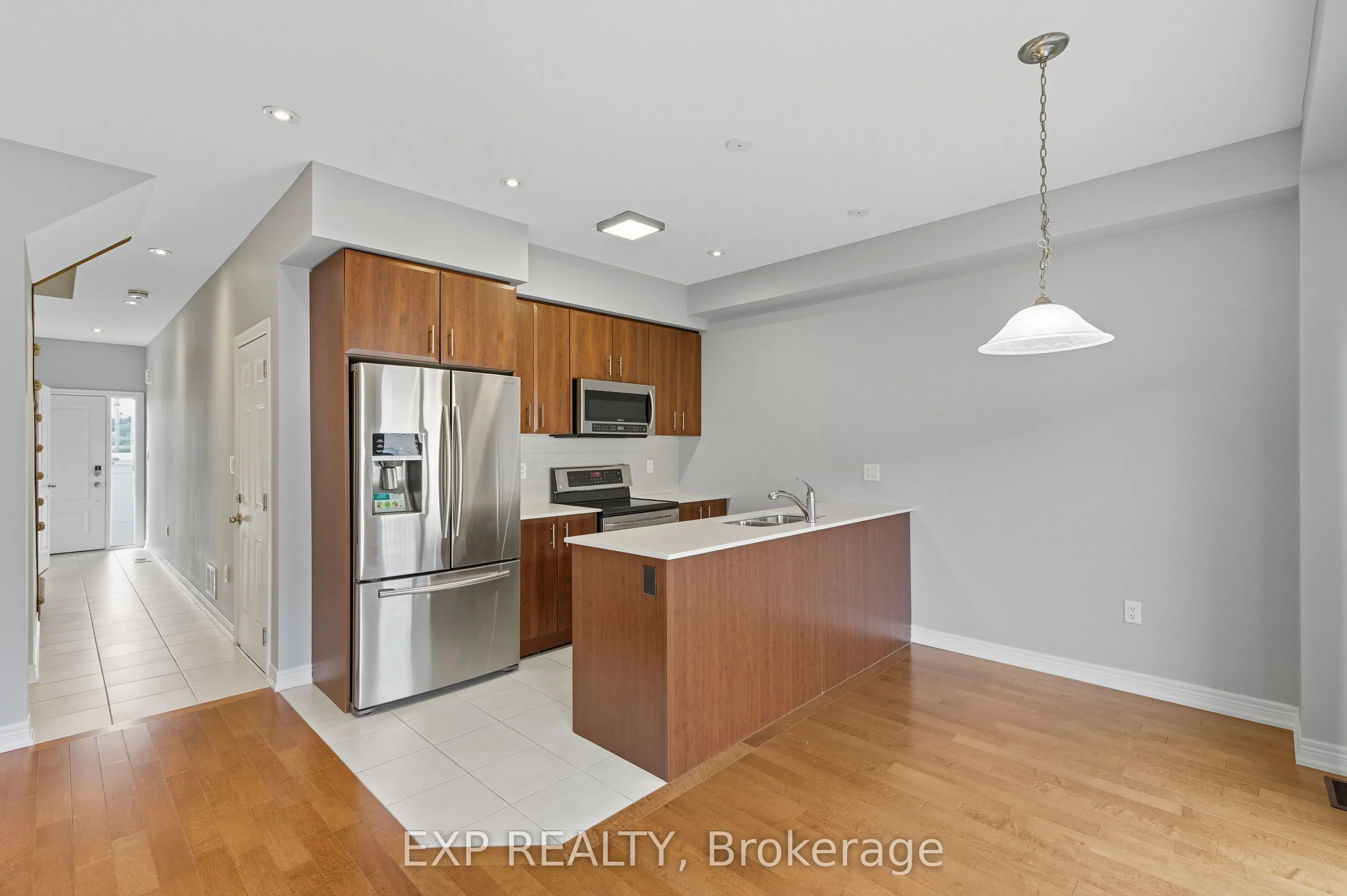 377 Glancaster Road, #18