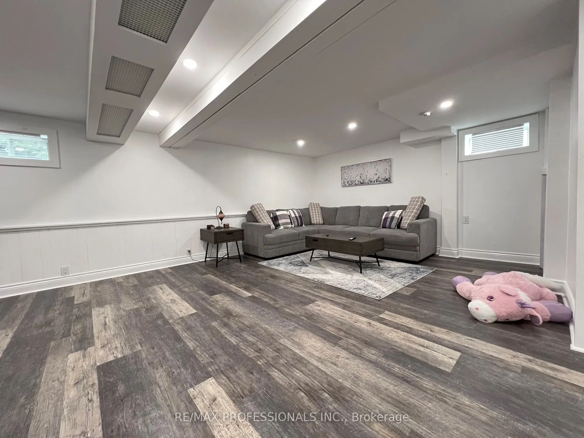 373 West Acres Drive