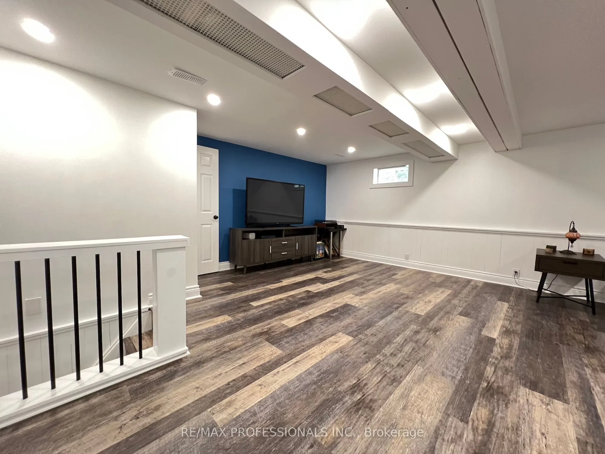 373 West Acres Drive