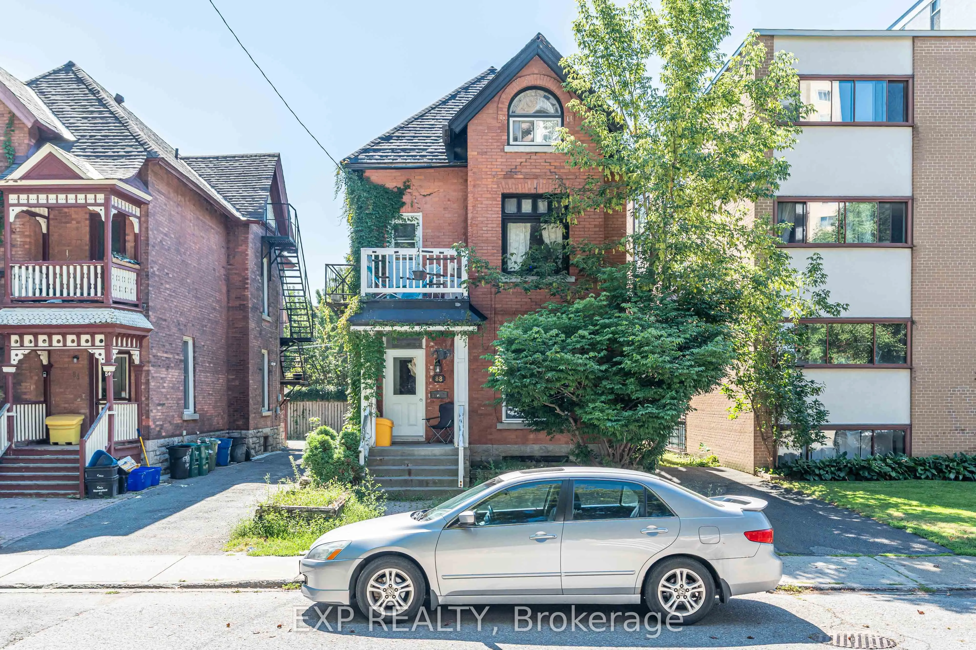 88 Maclaren Street