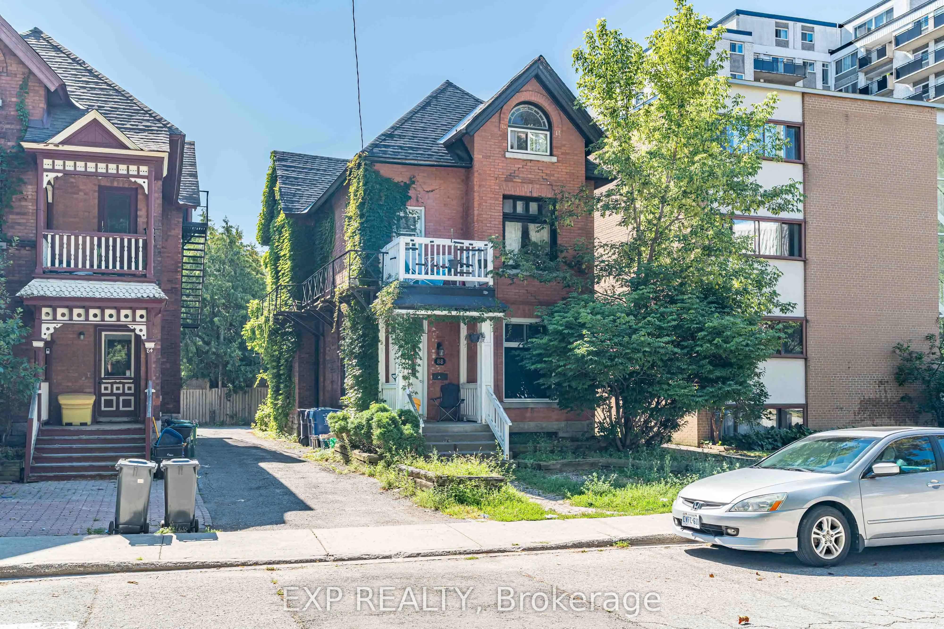 88 Maclaren Street