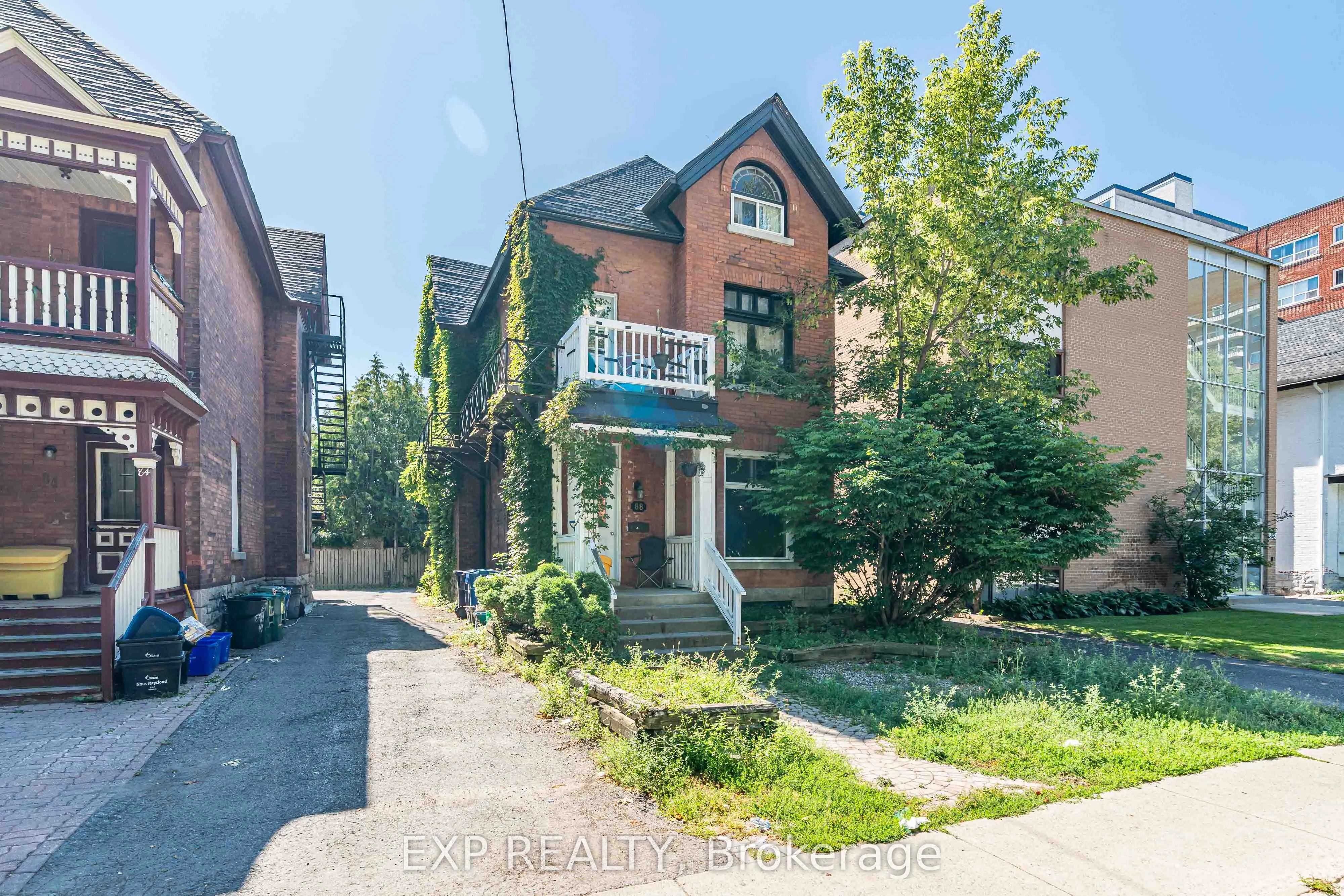 88 Maclaren Street