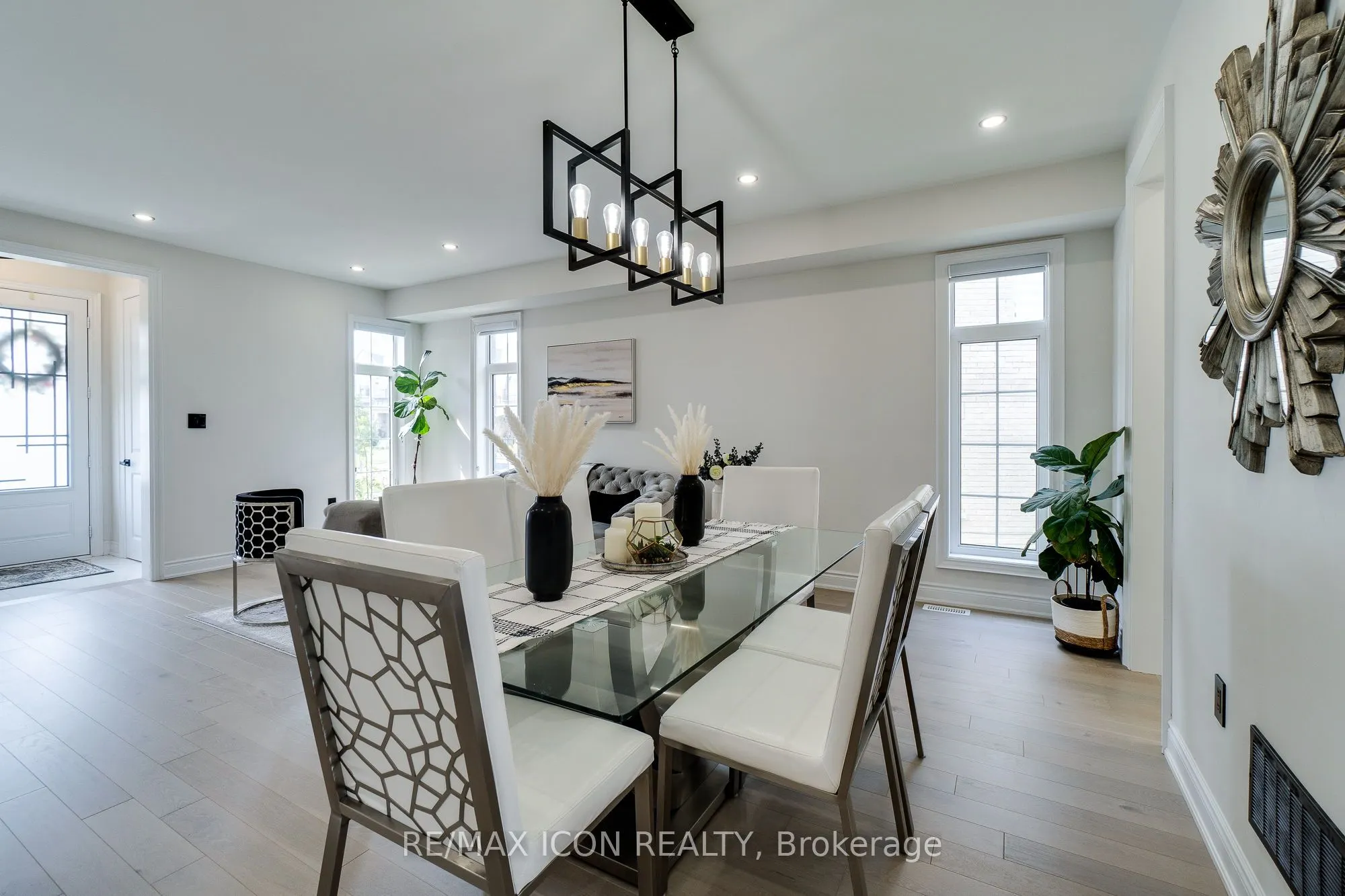 904 Forest Creek Court