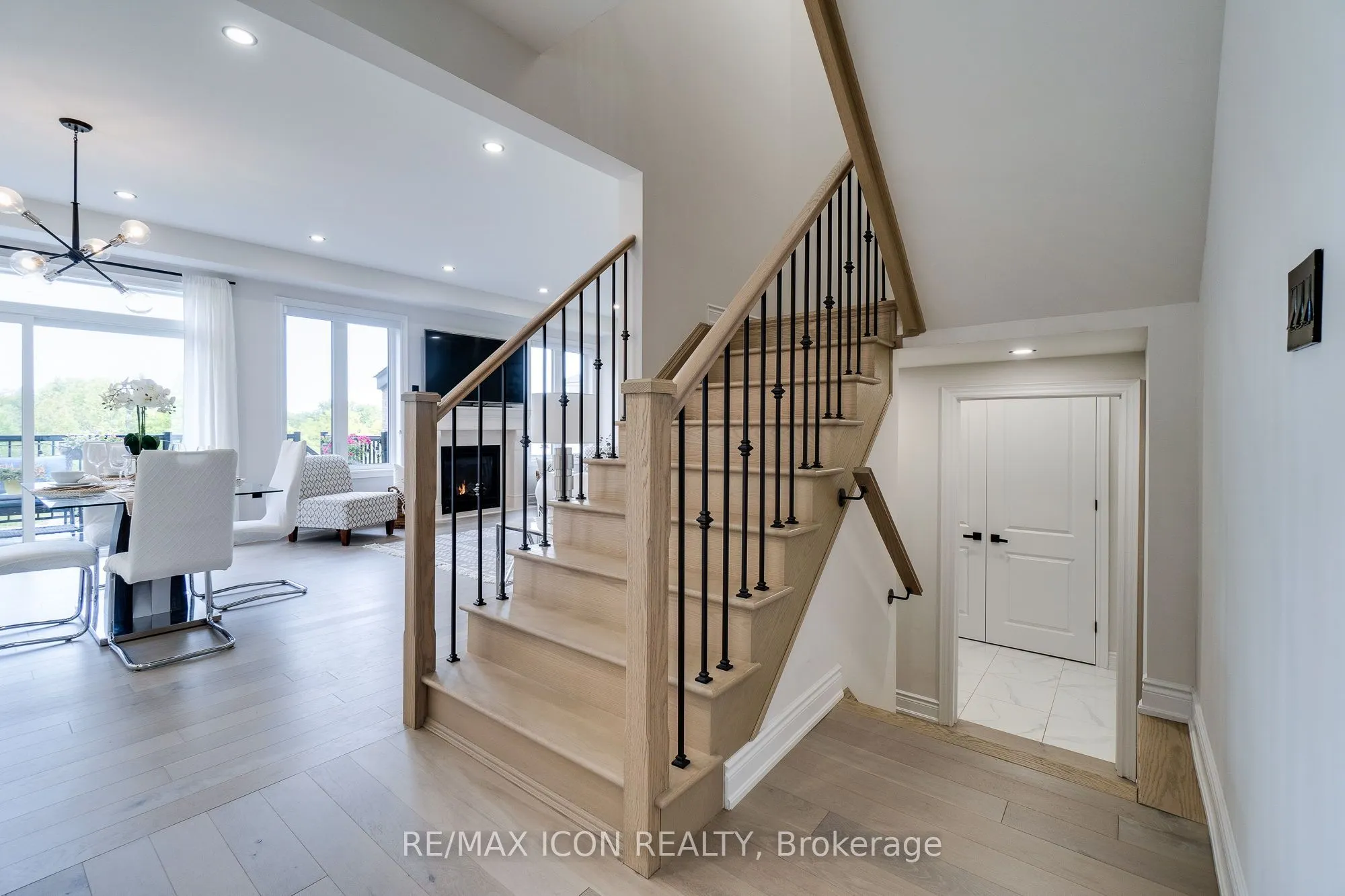 904 Forest Creek Court