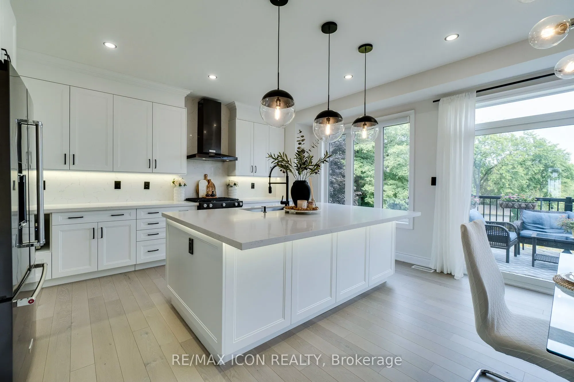 904 Forest Creek Court