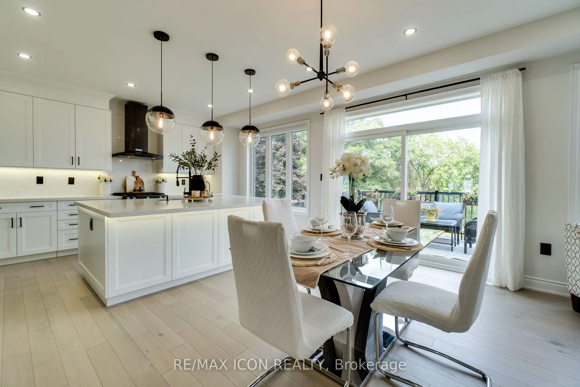 904 Forest Creek Court