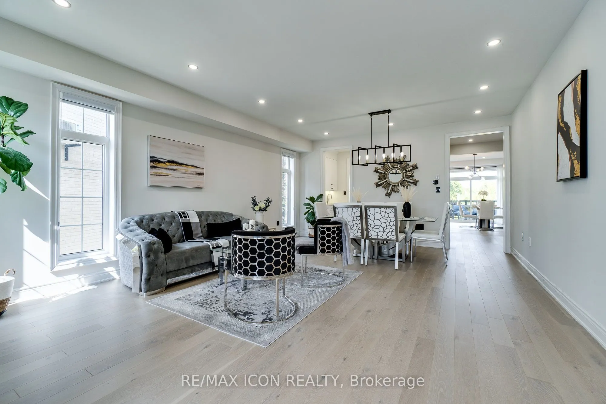 904 Forest Creek Court