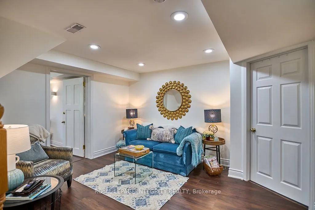 21 Insmill Crescent