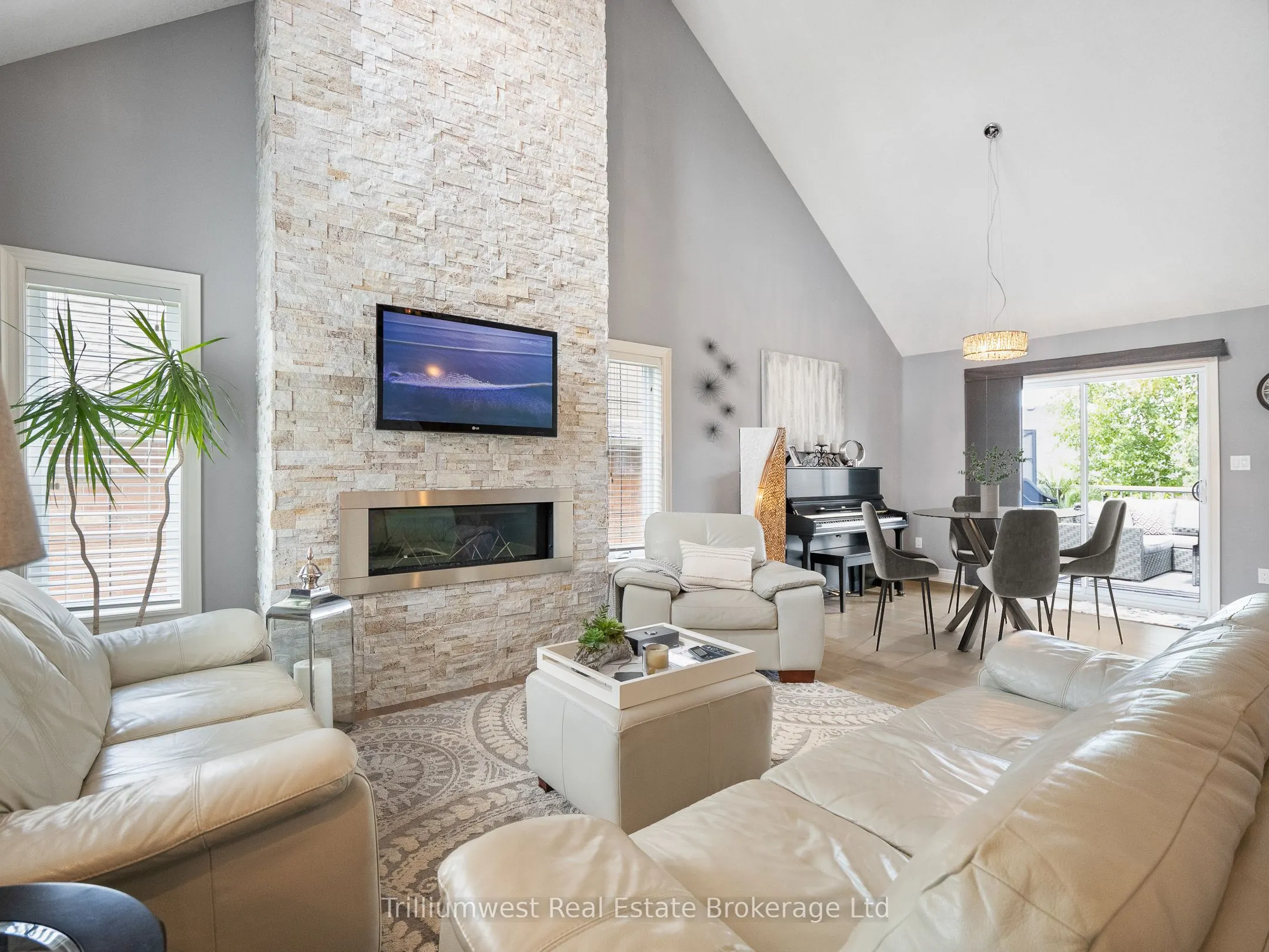 112 Ruby's Crescent