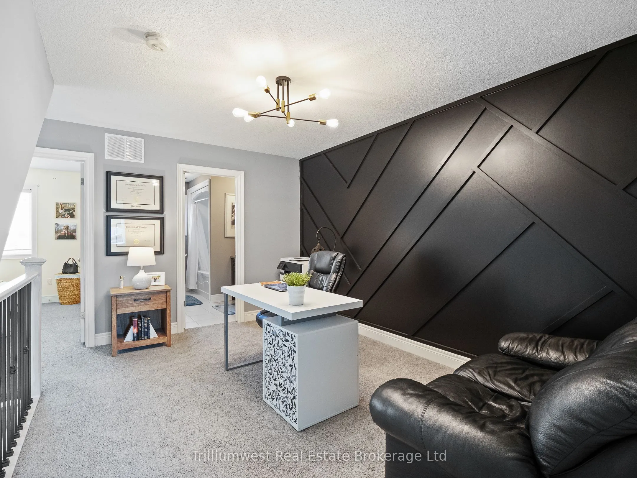 112 Ruby's Crescent