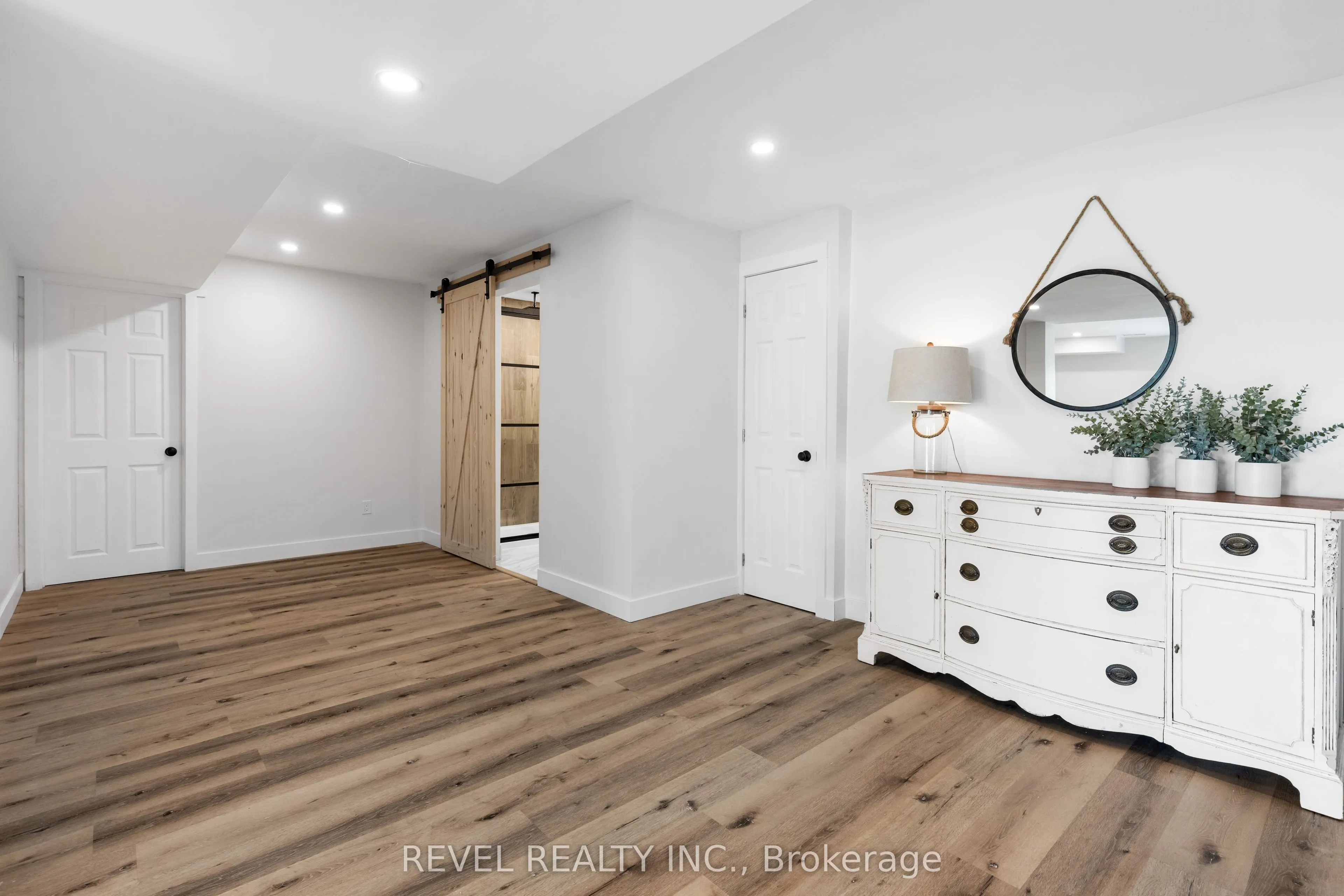 4 Aino Beach Road