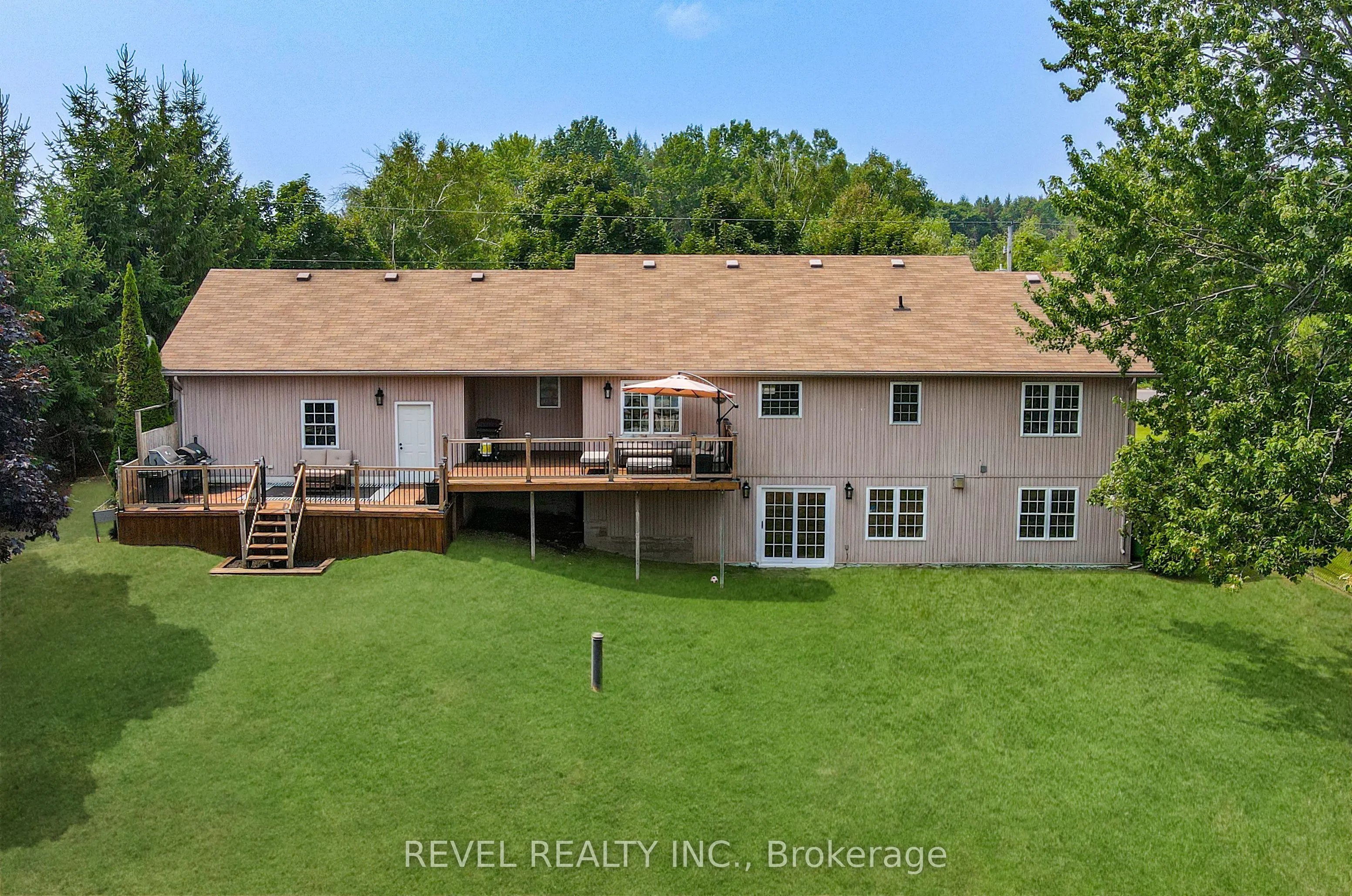 4 Aino Beach Road