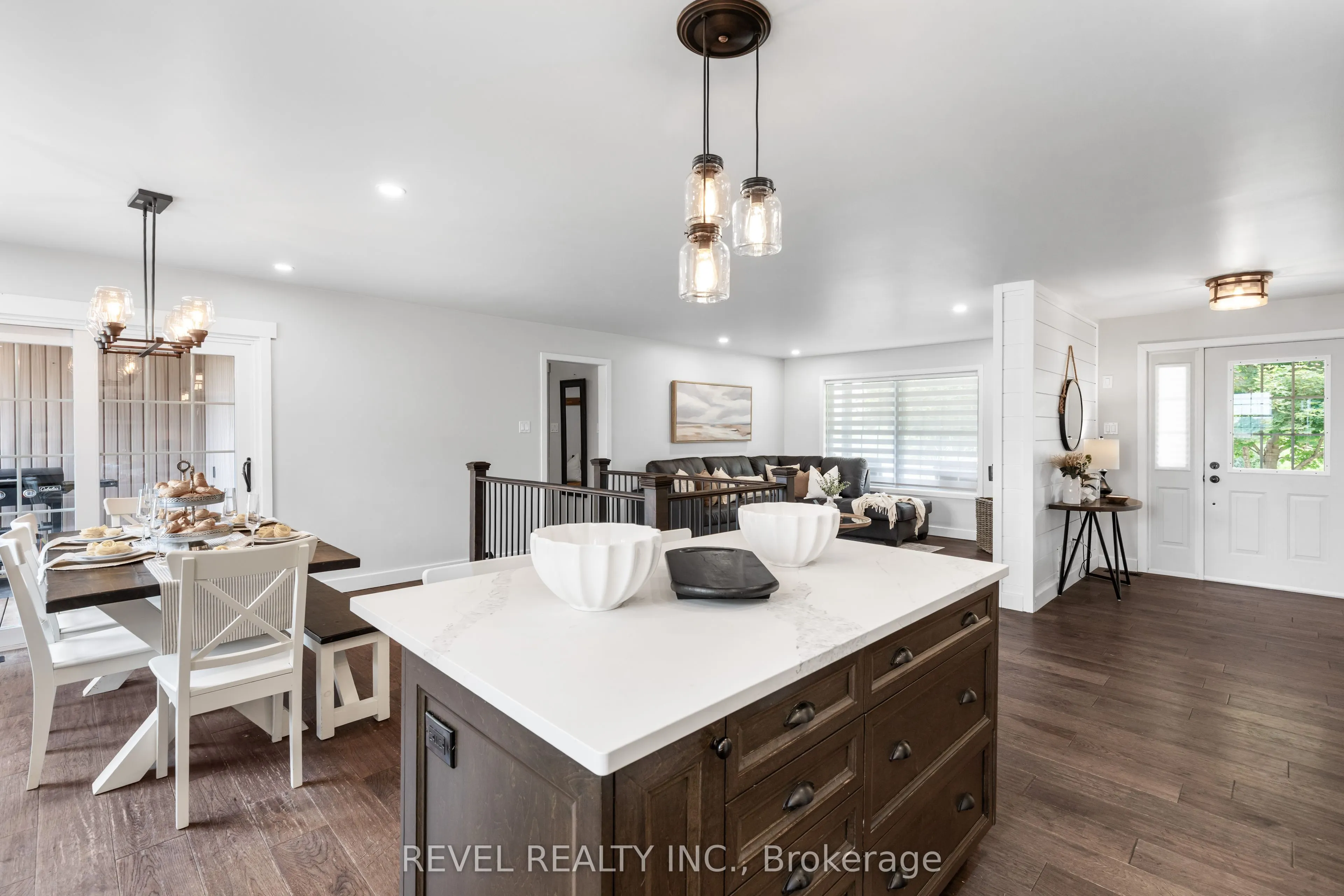 4 Aino Beach Road