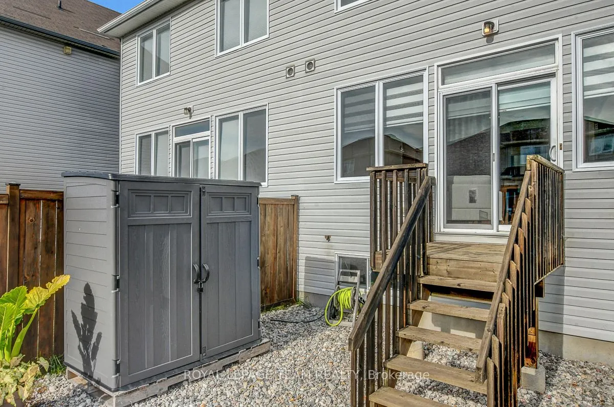 318 Kippen Place