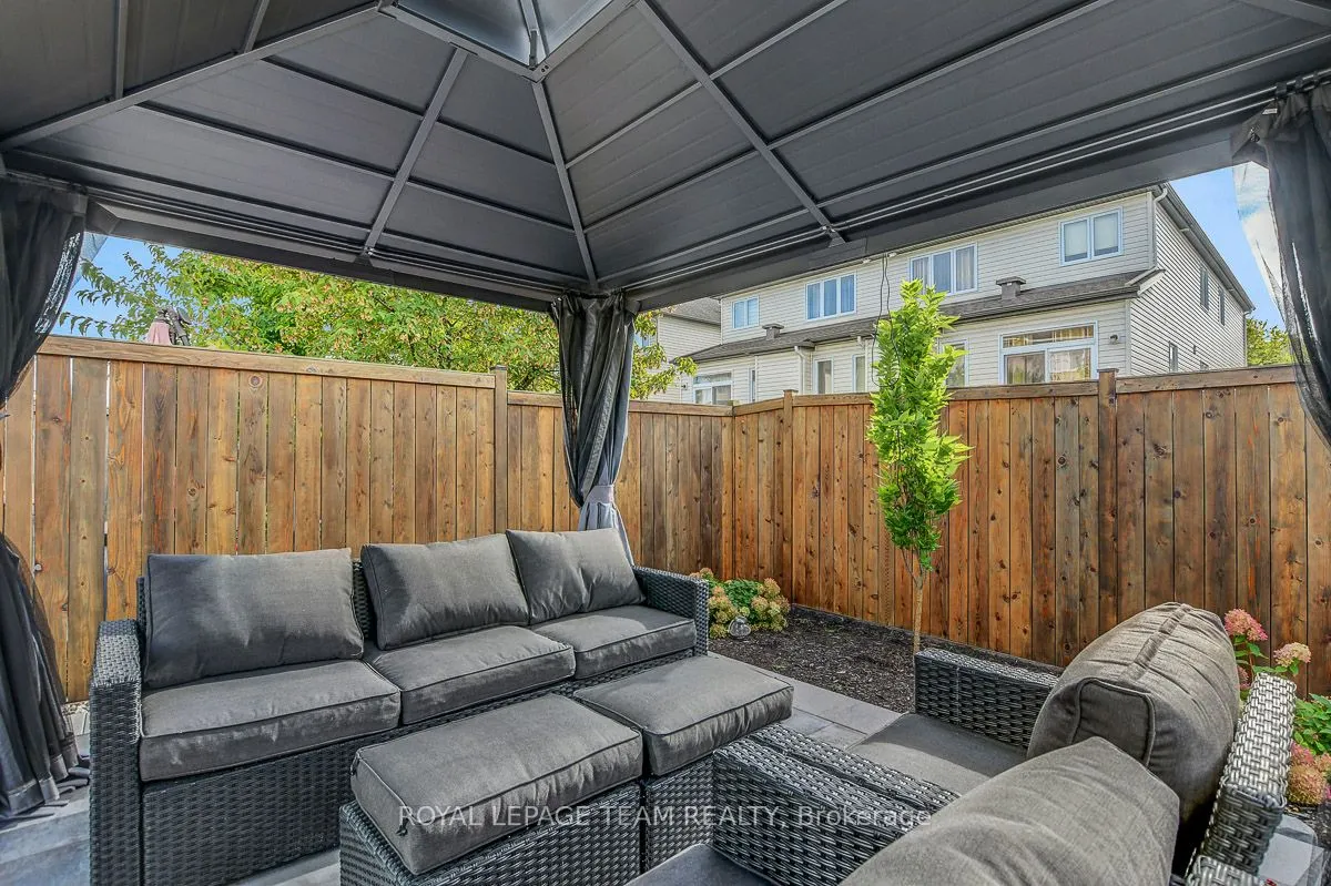 318 Kippen Place