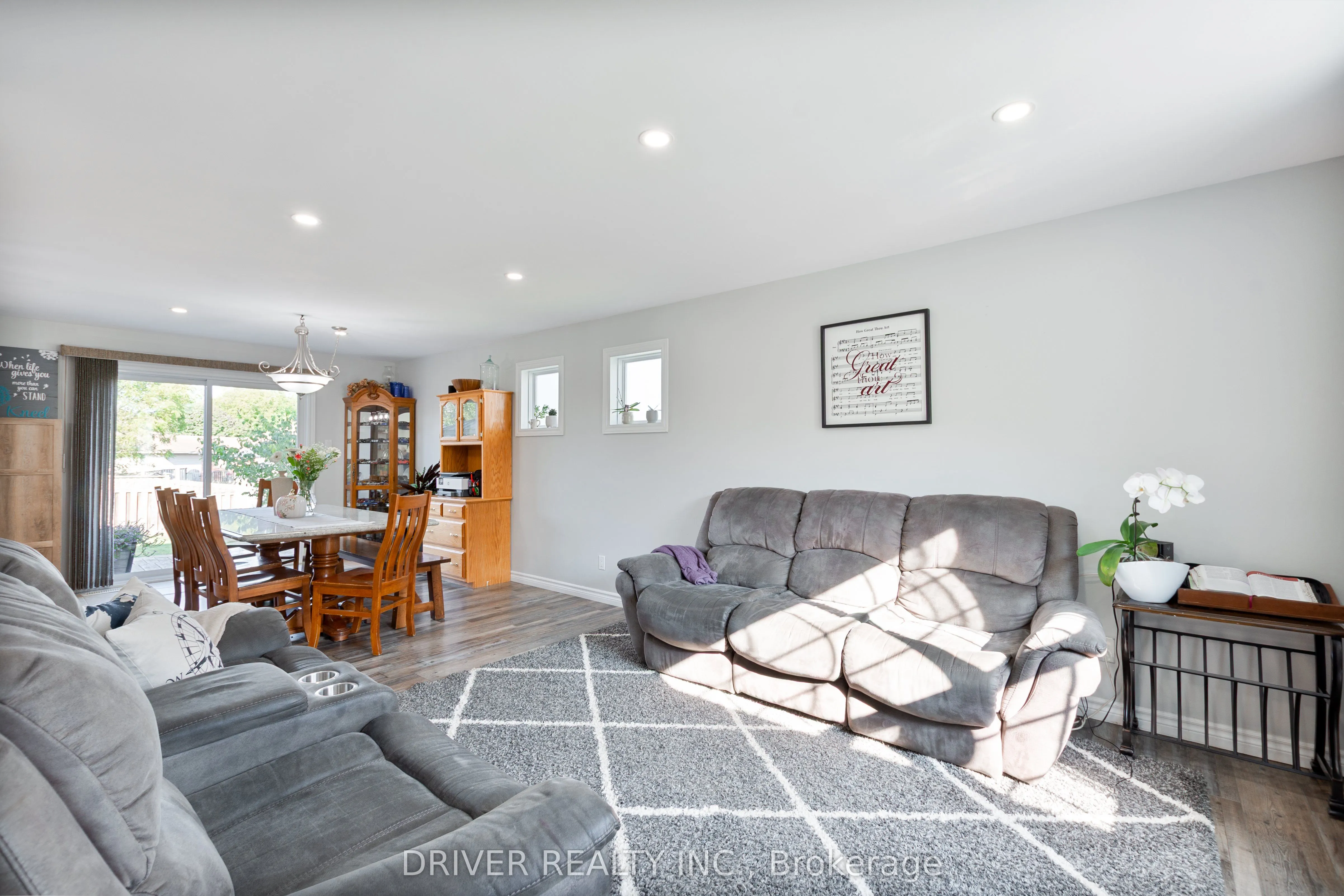 12 Tara Court